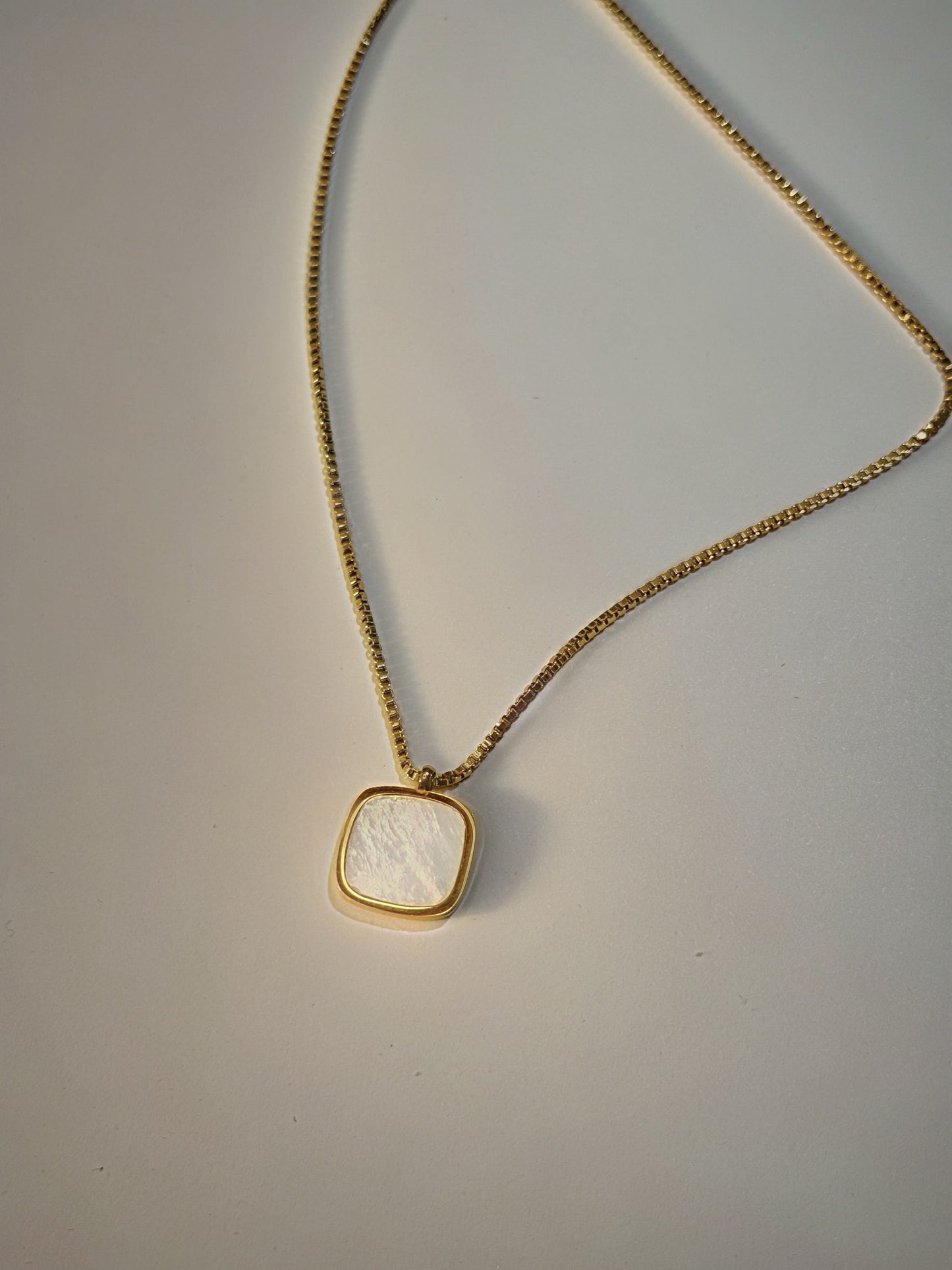 Collier Lune Carrée