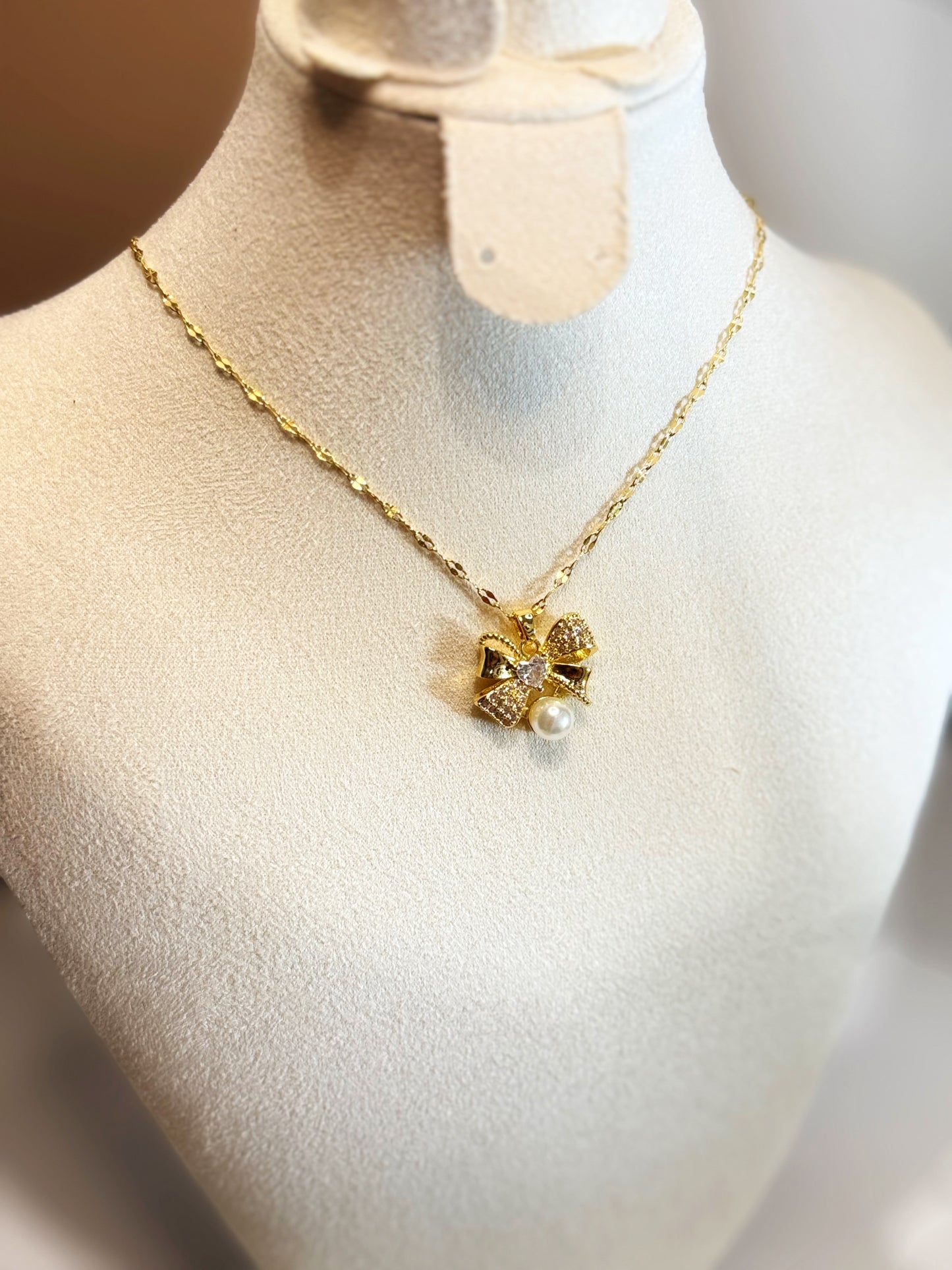 Collier Noeud de Perle