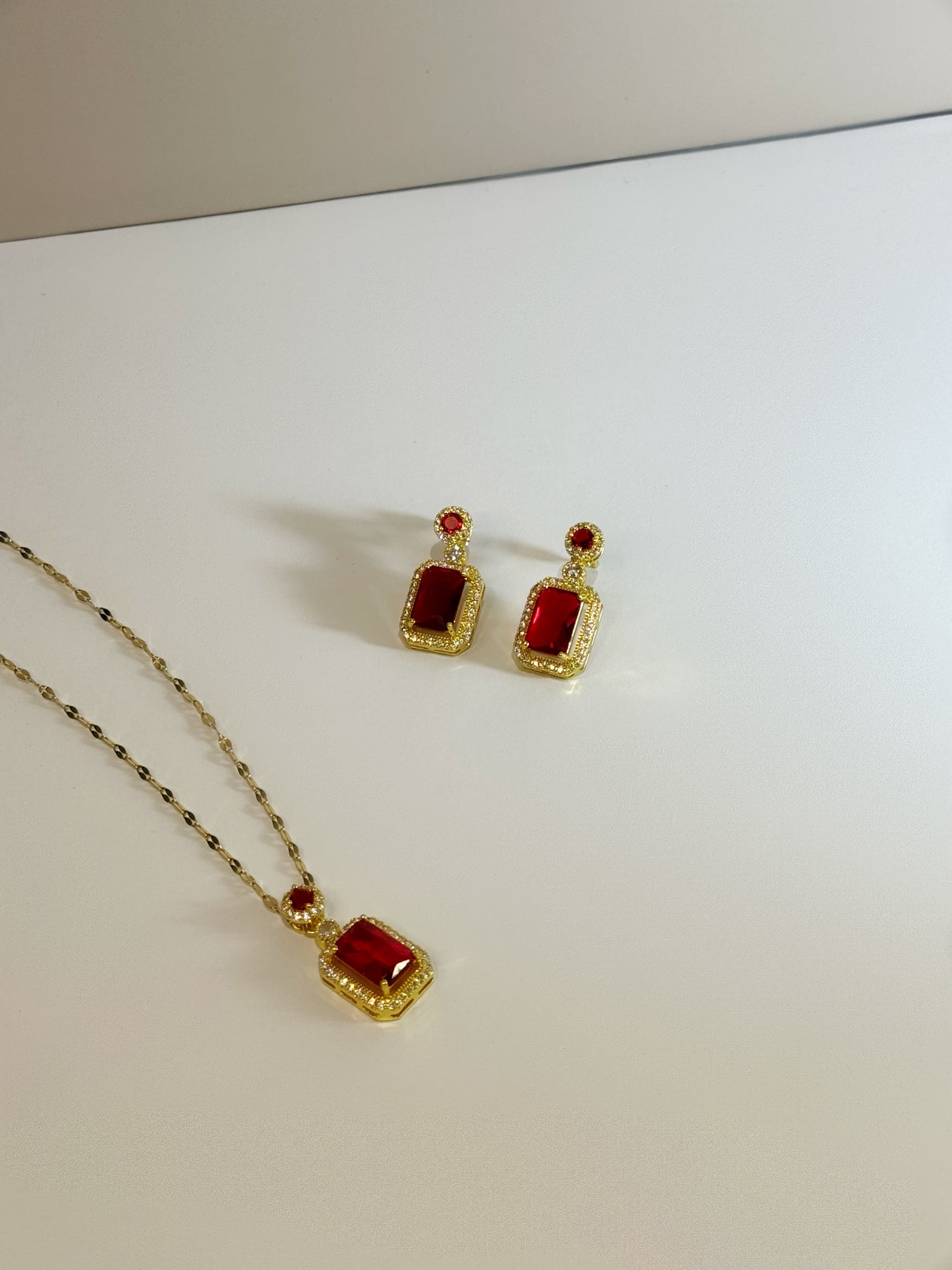 Parure Éclat Rouge
