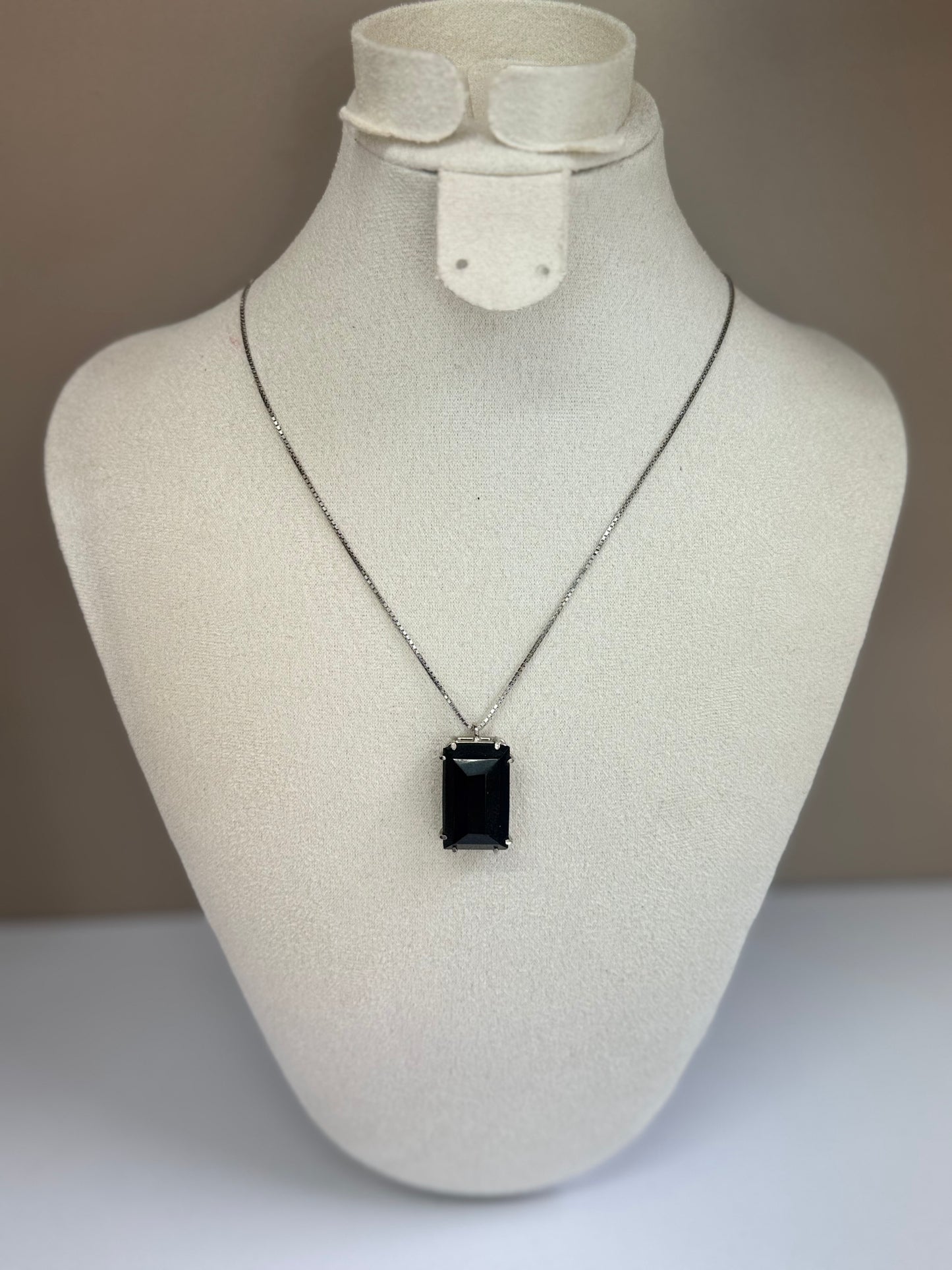 Nuit Souveraine (Agate noire)