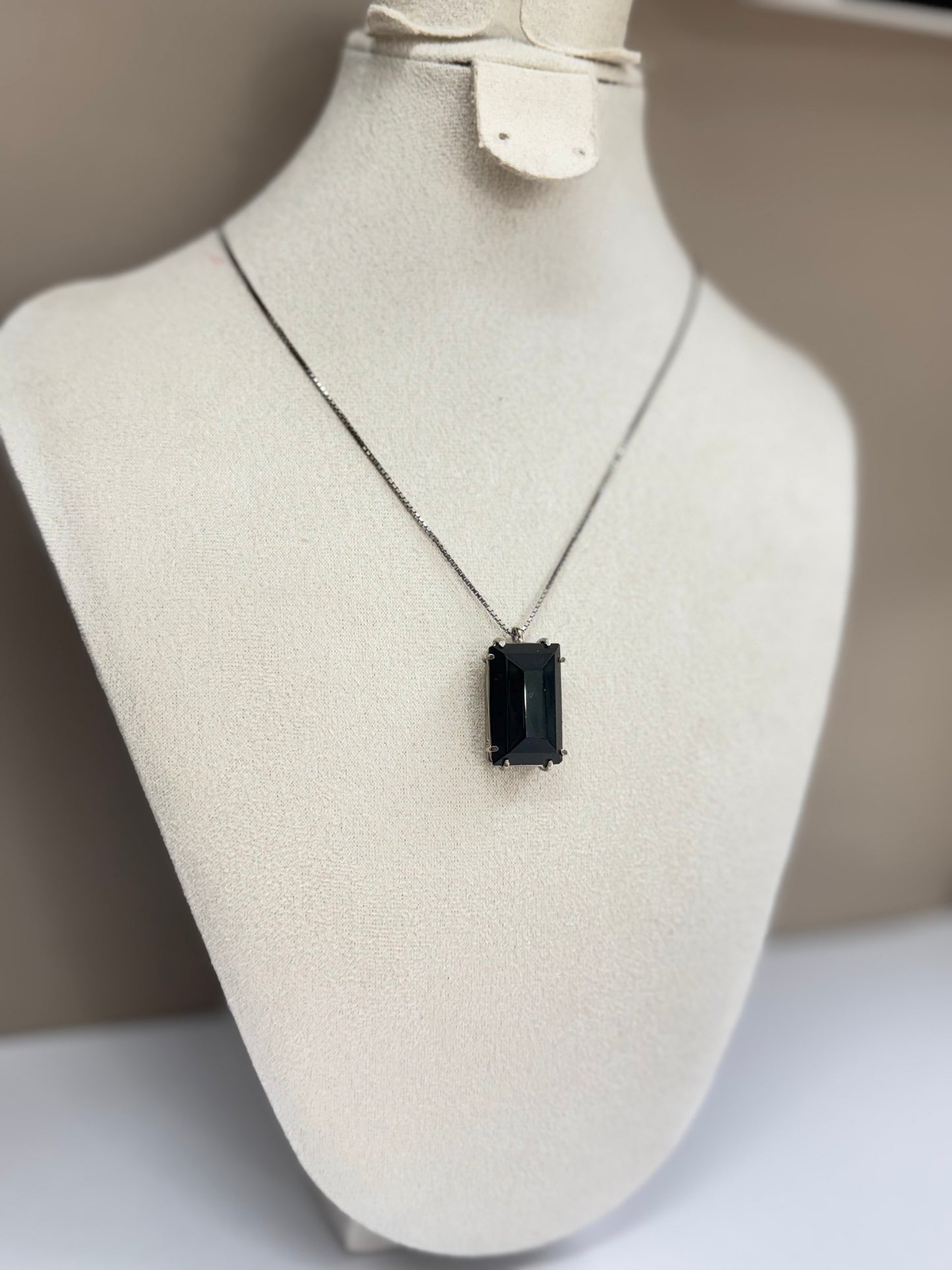 Nuit Souveraine (Agate noire)