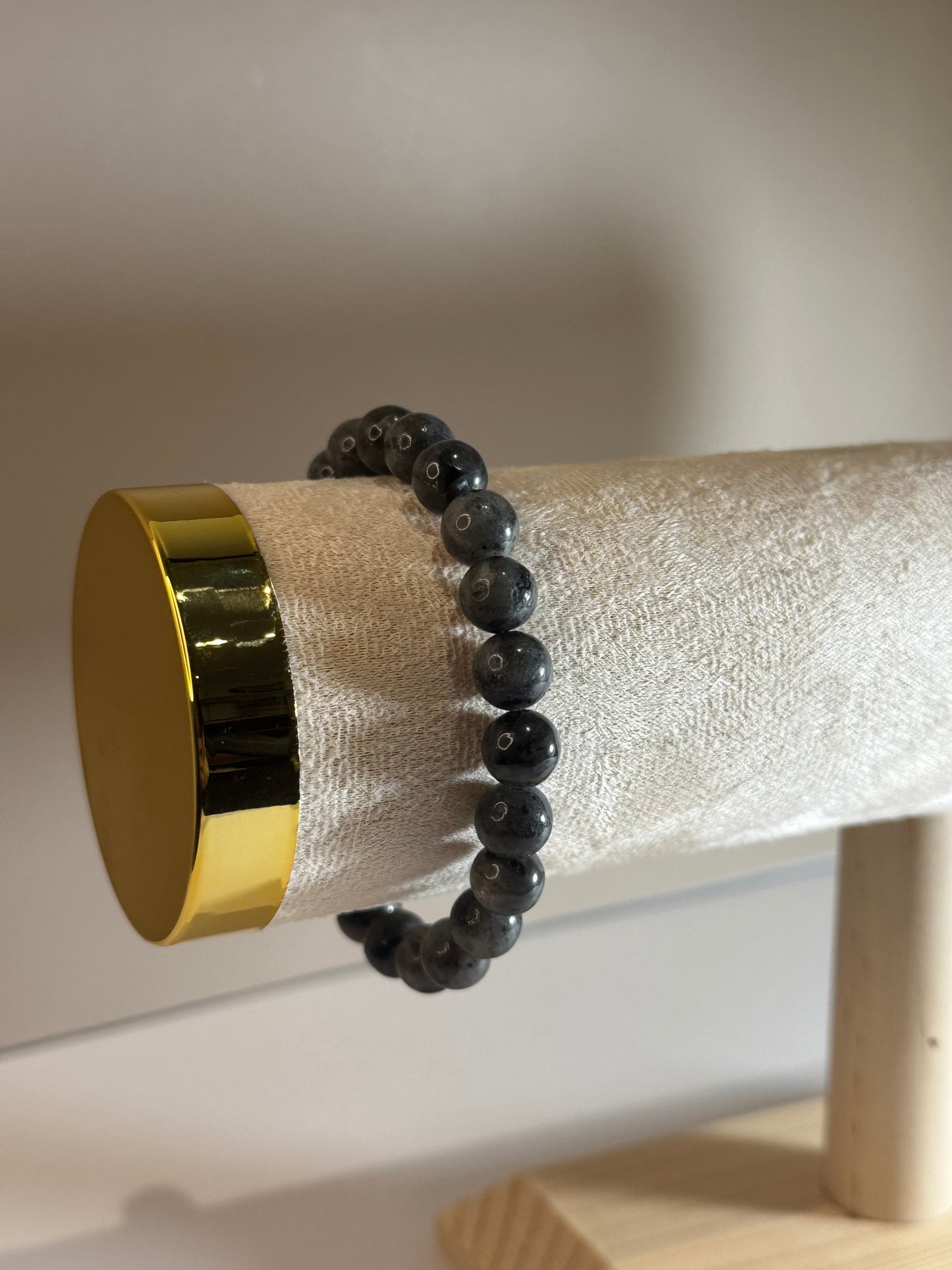 Bracelet Gardien de l’Ombre (Larvikite)