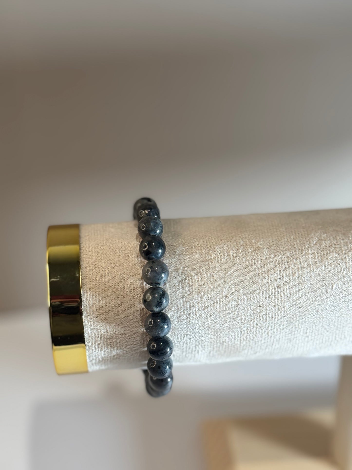 Bracelet Gardien de l’Ombre (Larvikite)