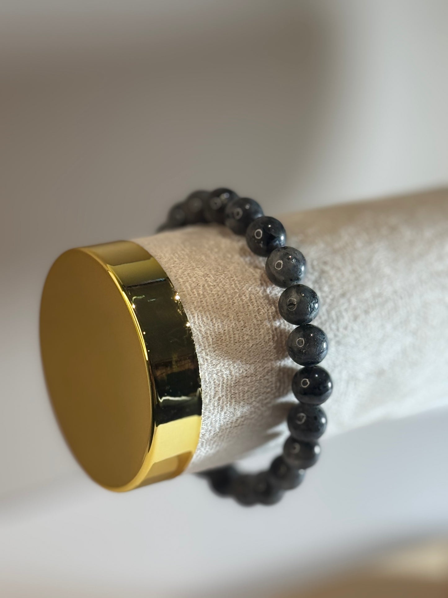 Bracelet Gardien de l’Ombre (Larvikite)