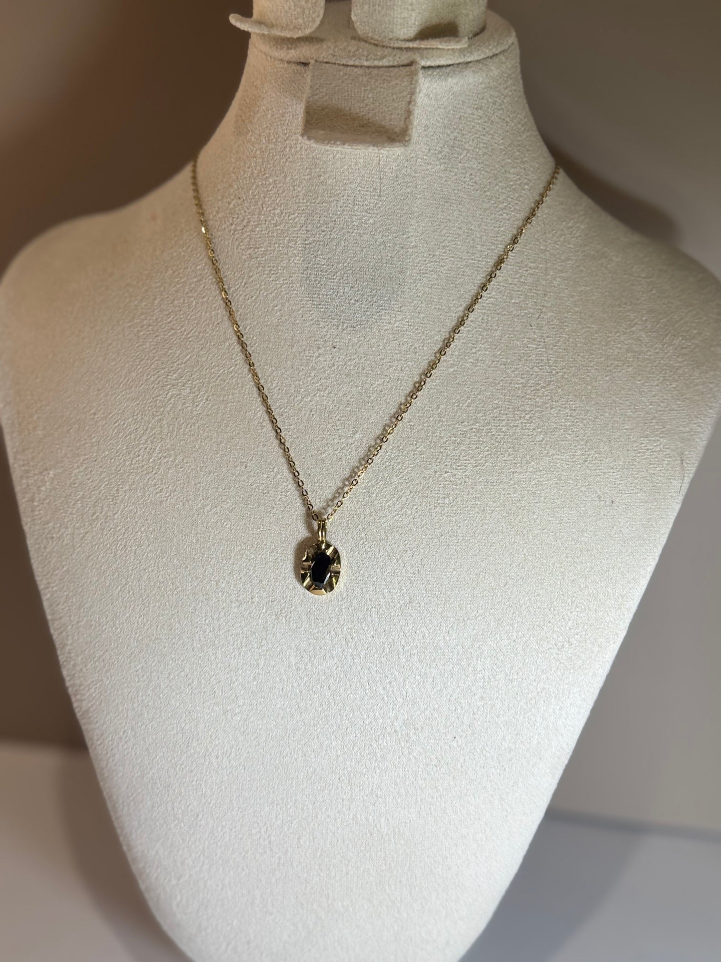 Collier Saphir Étoilé