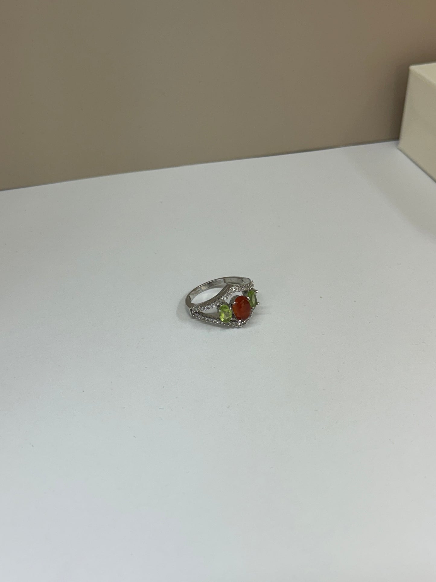 Bague Harmonie d’Équinoxe (Péridot &Grenat)