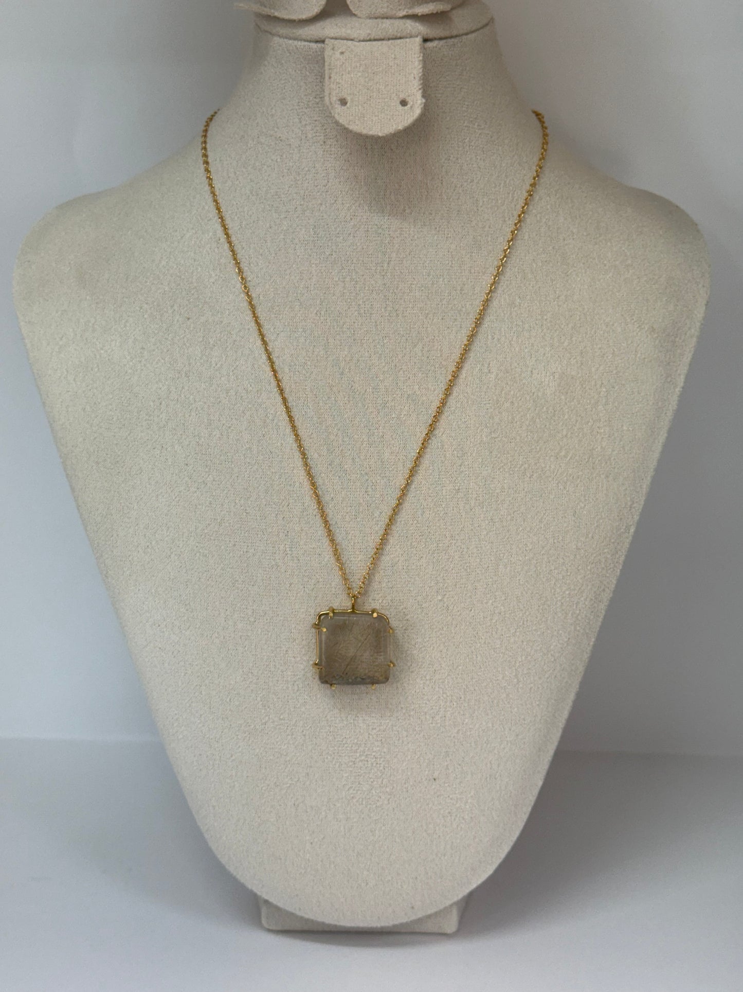 Collier Quartz Rutile Carré