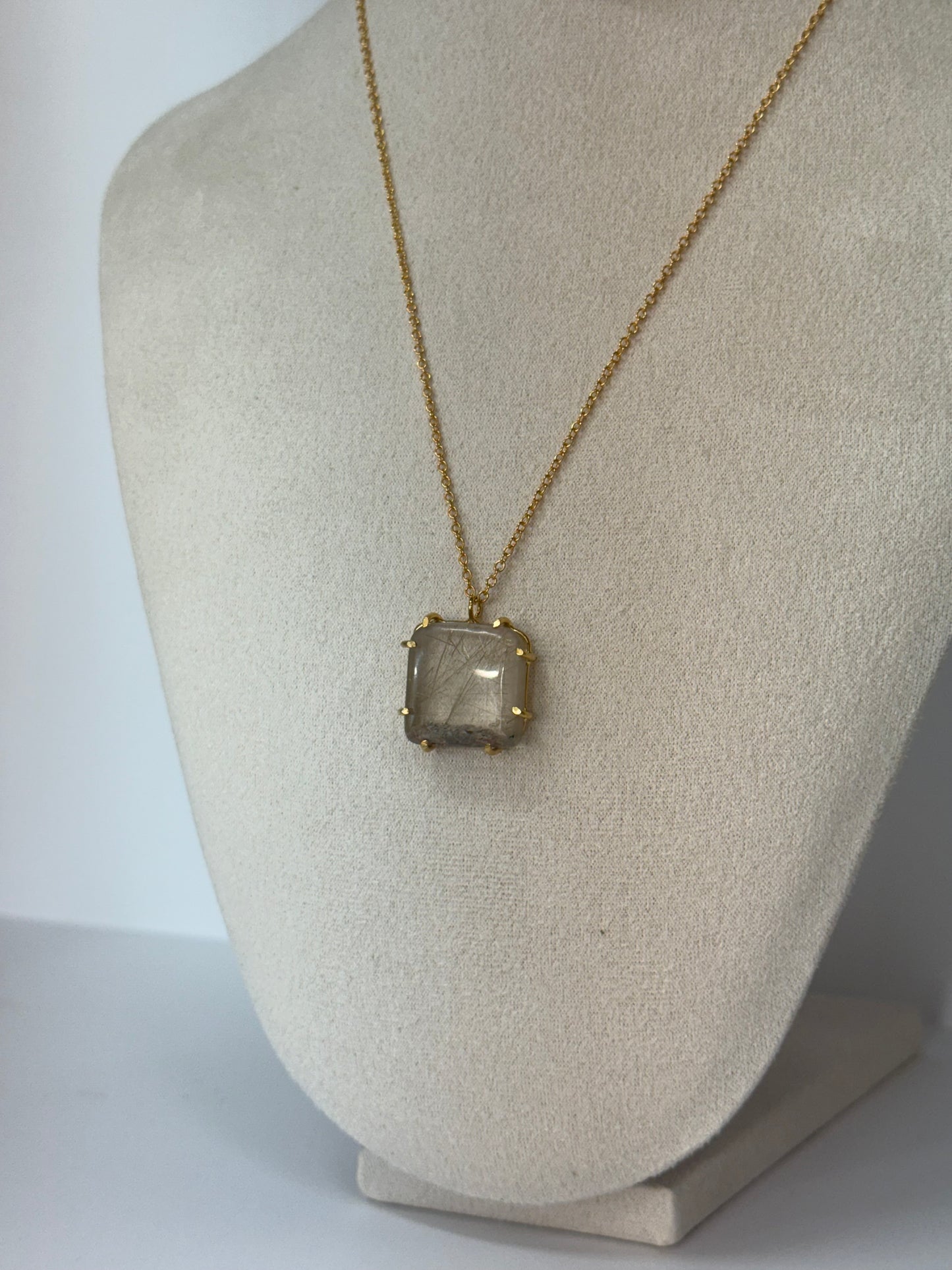 Collier Quartz Rutile Carré
