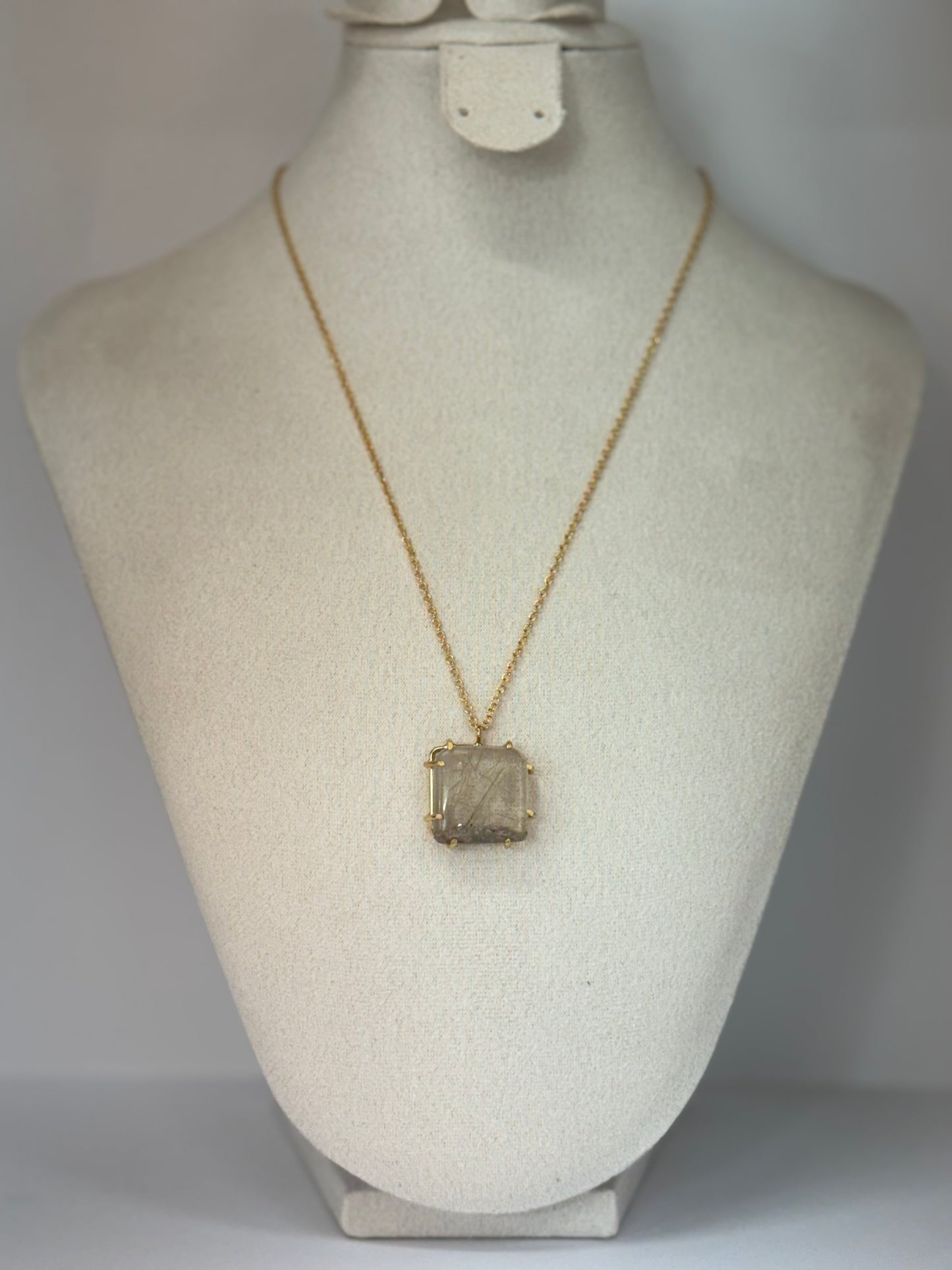 Collier Quartz Rutile Carré