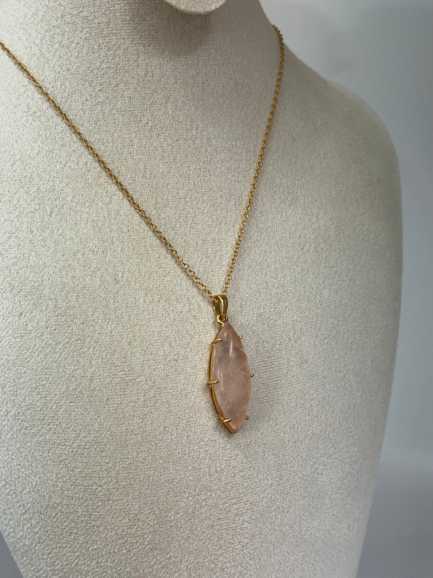 Collier Rose Élancée