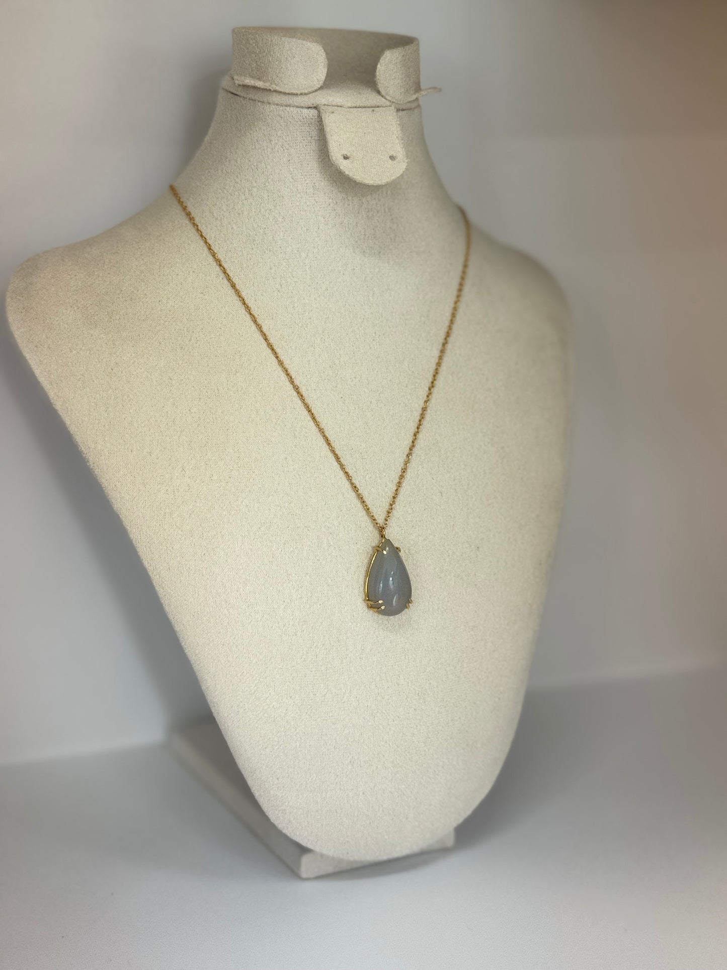 Collier Brume Sacrée