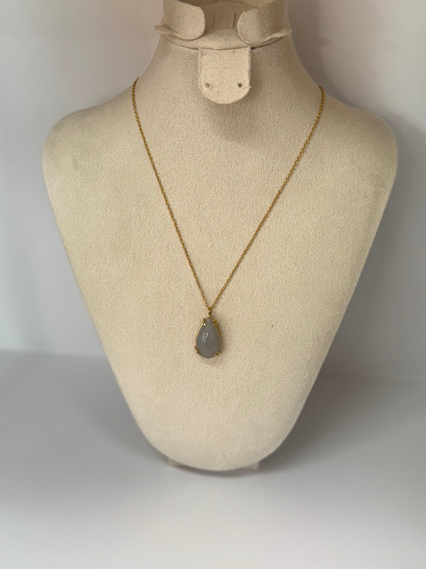 Collier Brume Sacrée