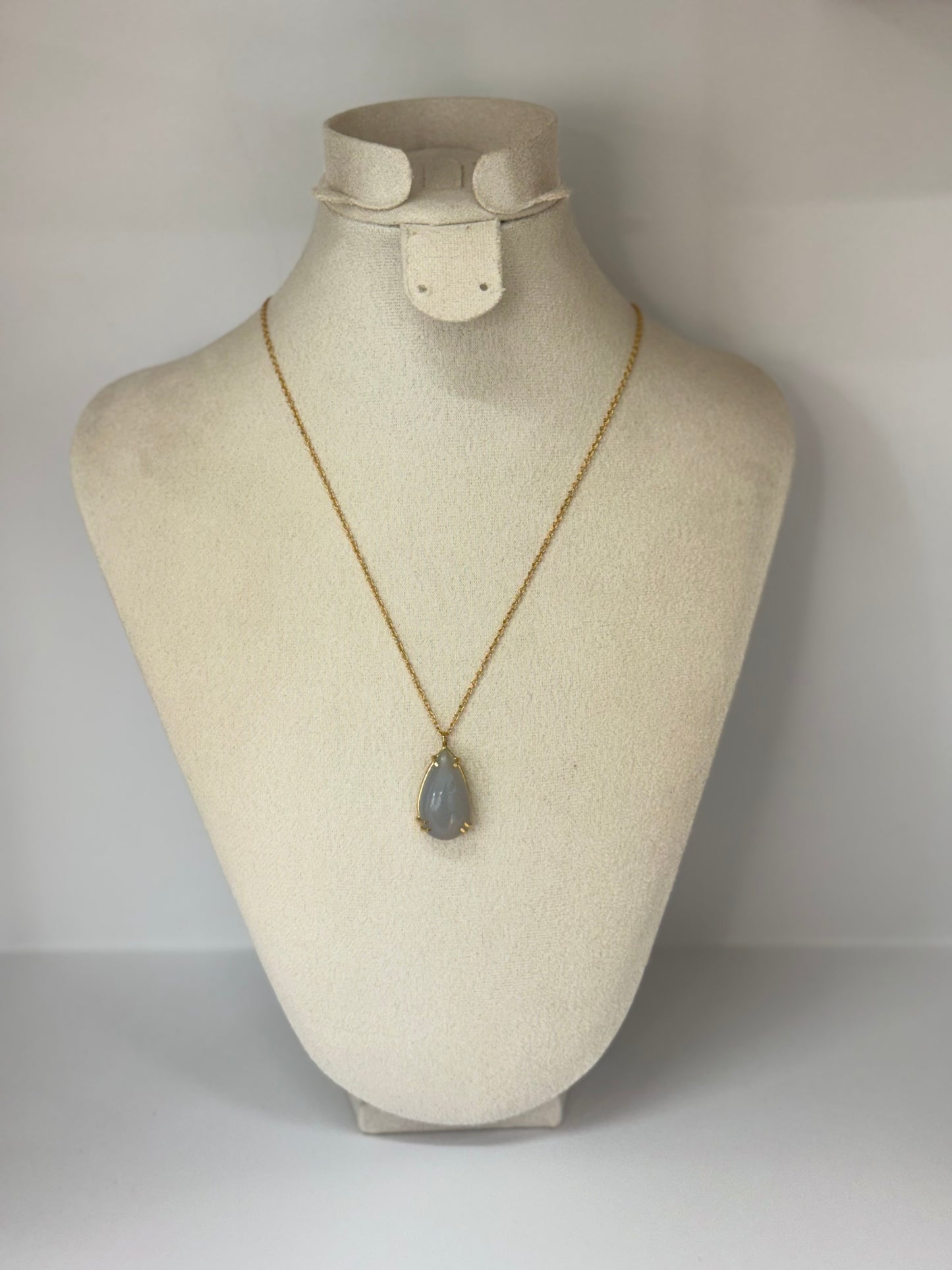 Collier Brume Sacrée