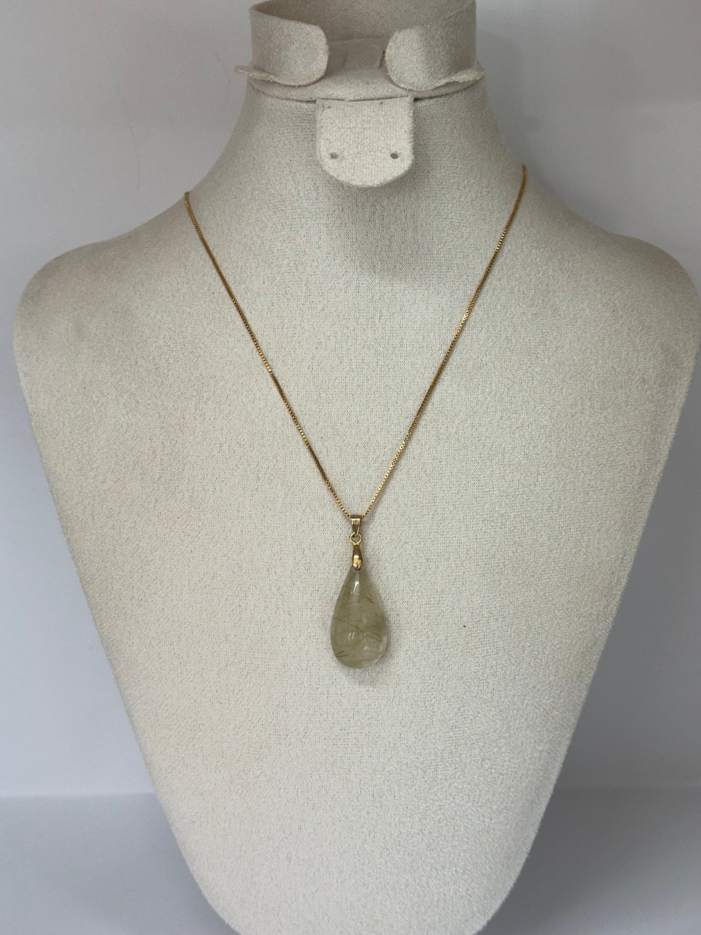 Collier Larme d’Or