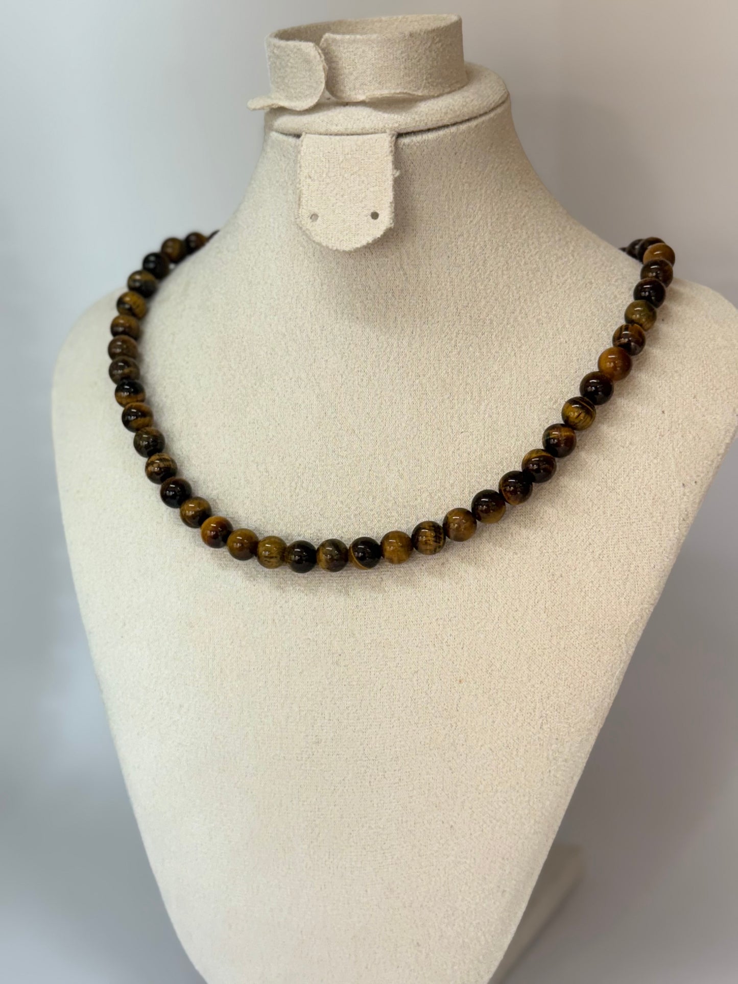 Collier en Œil de Tigre – Courage & Confiance