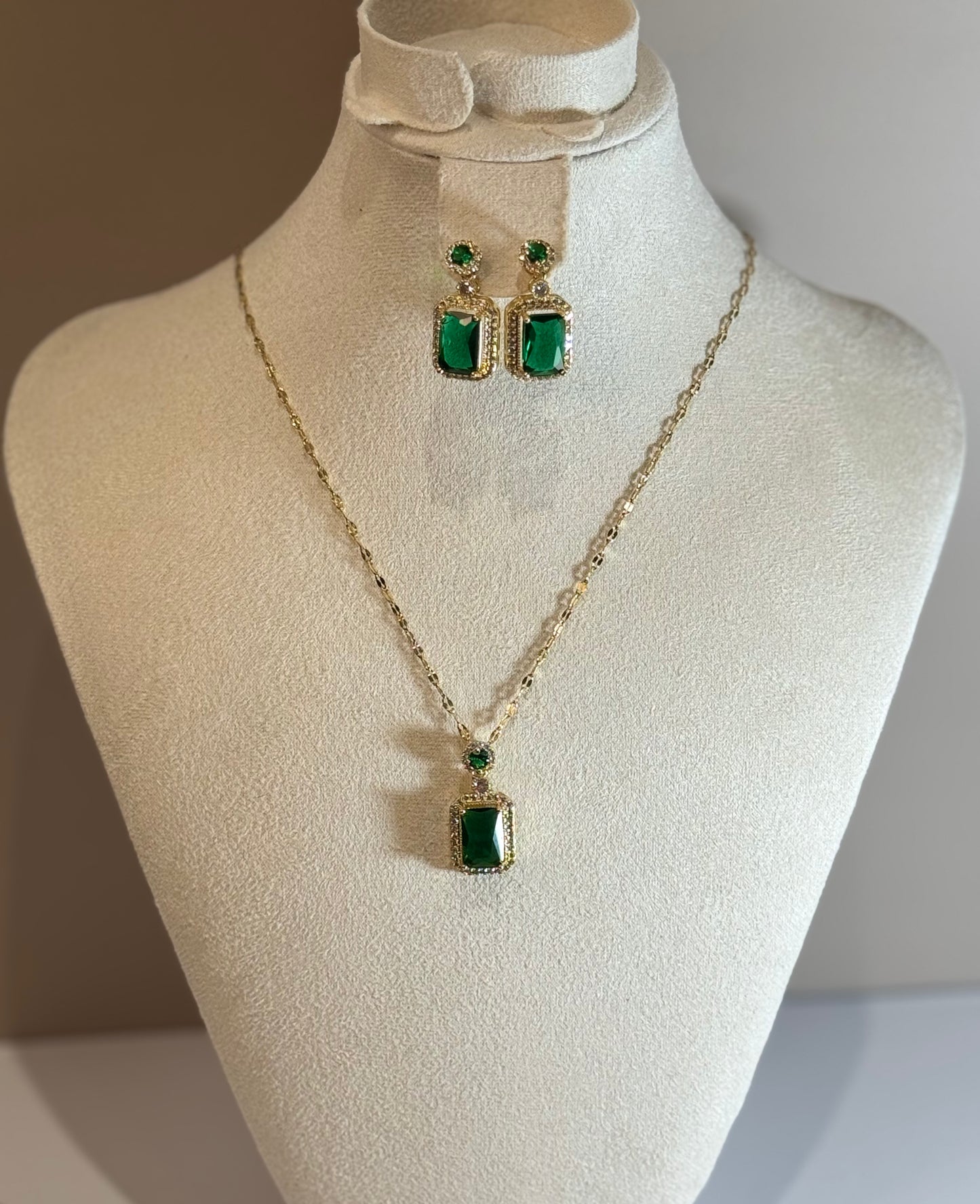 Parure Émeraude Royale