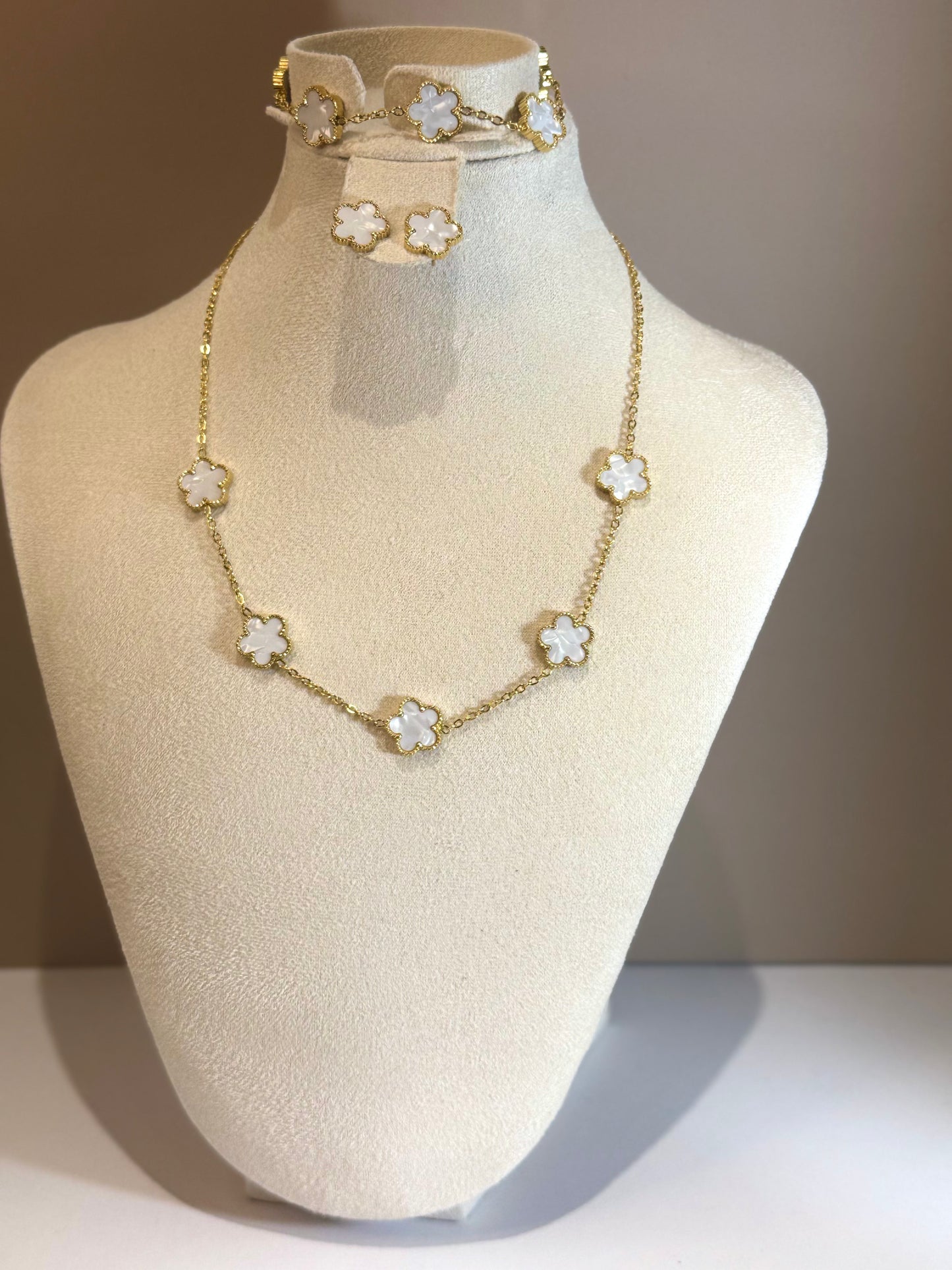 Parure Fleur d’Élise Blancheur Éthérée