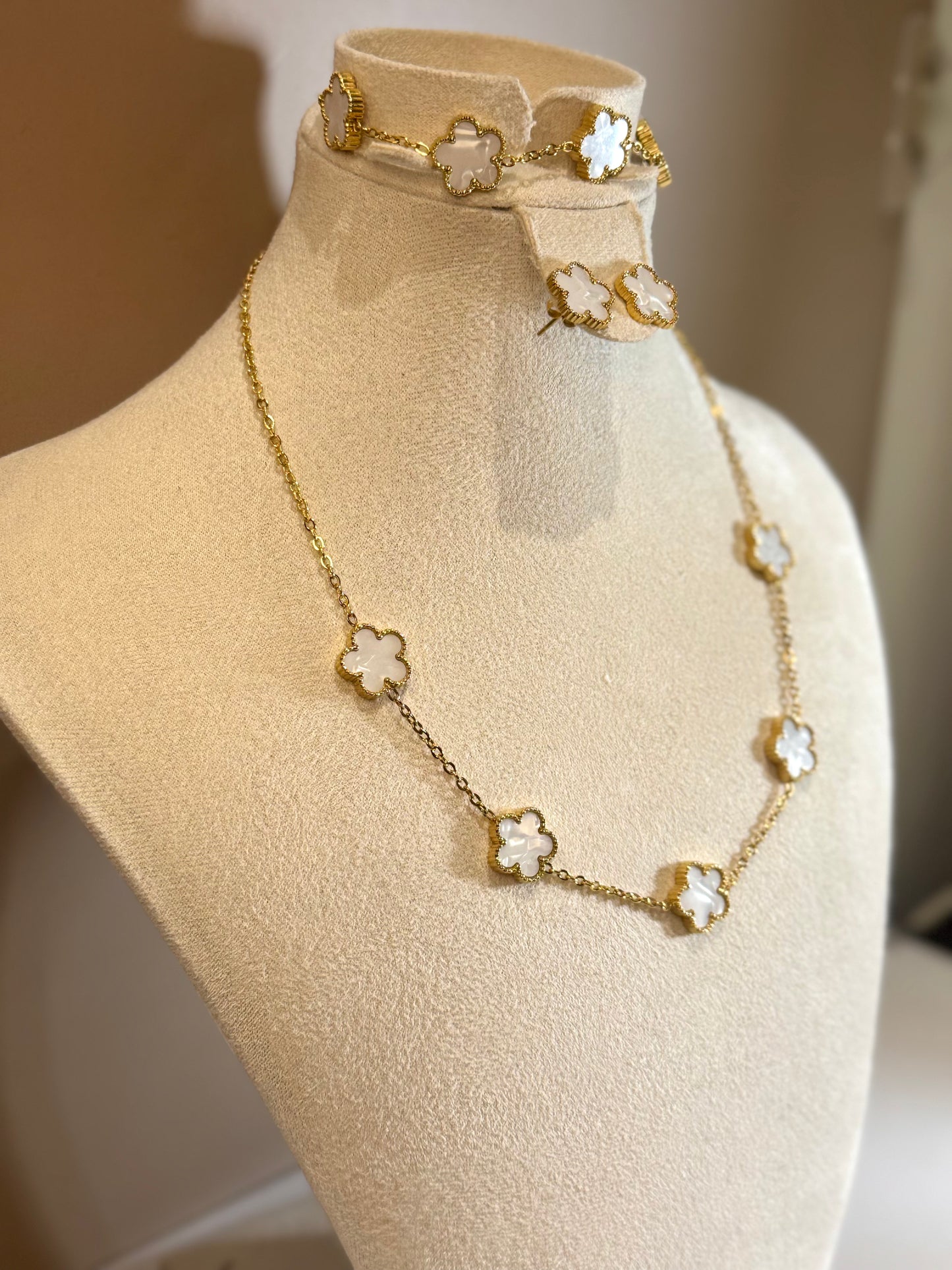 Parure Fleur d’Élise Blancheur Éthérée