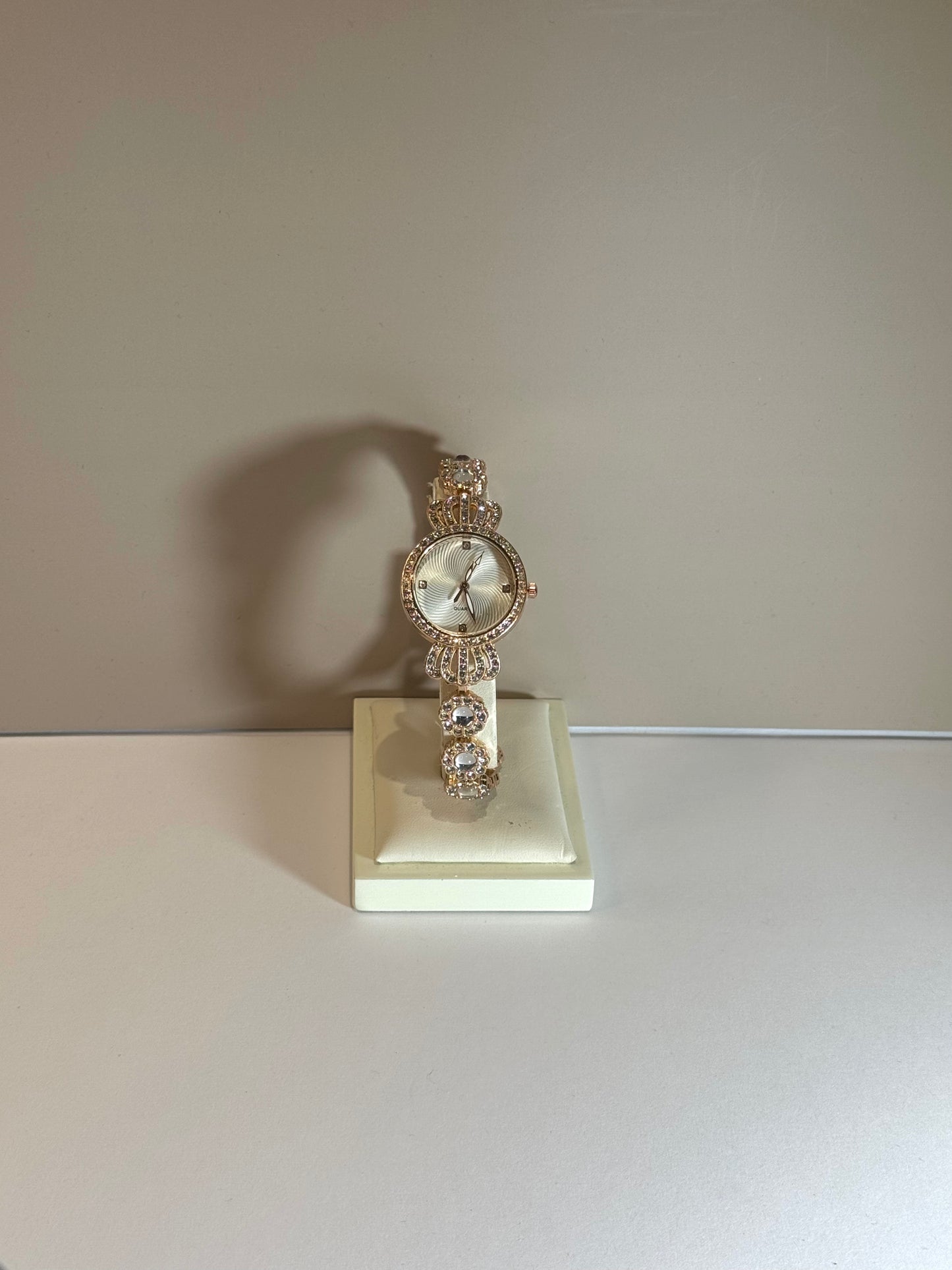 Montre Blanche Élégance