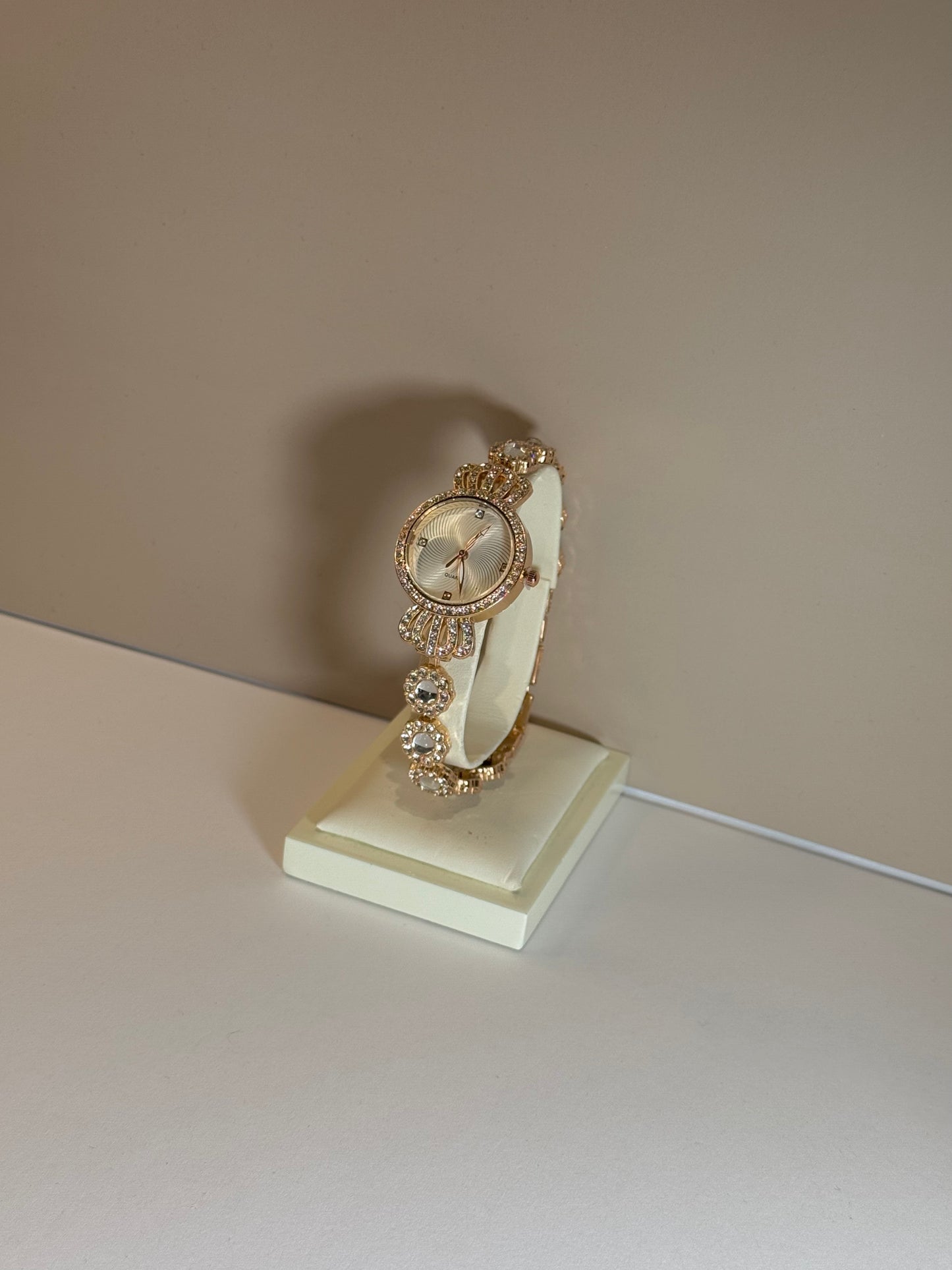 Montre Blanche Élégance