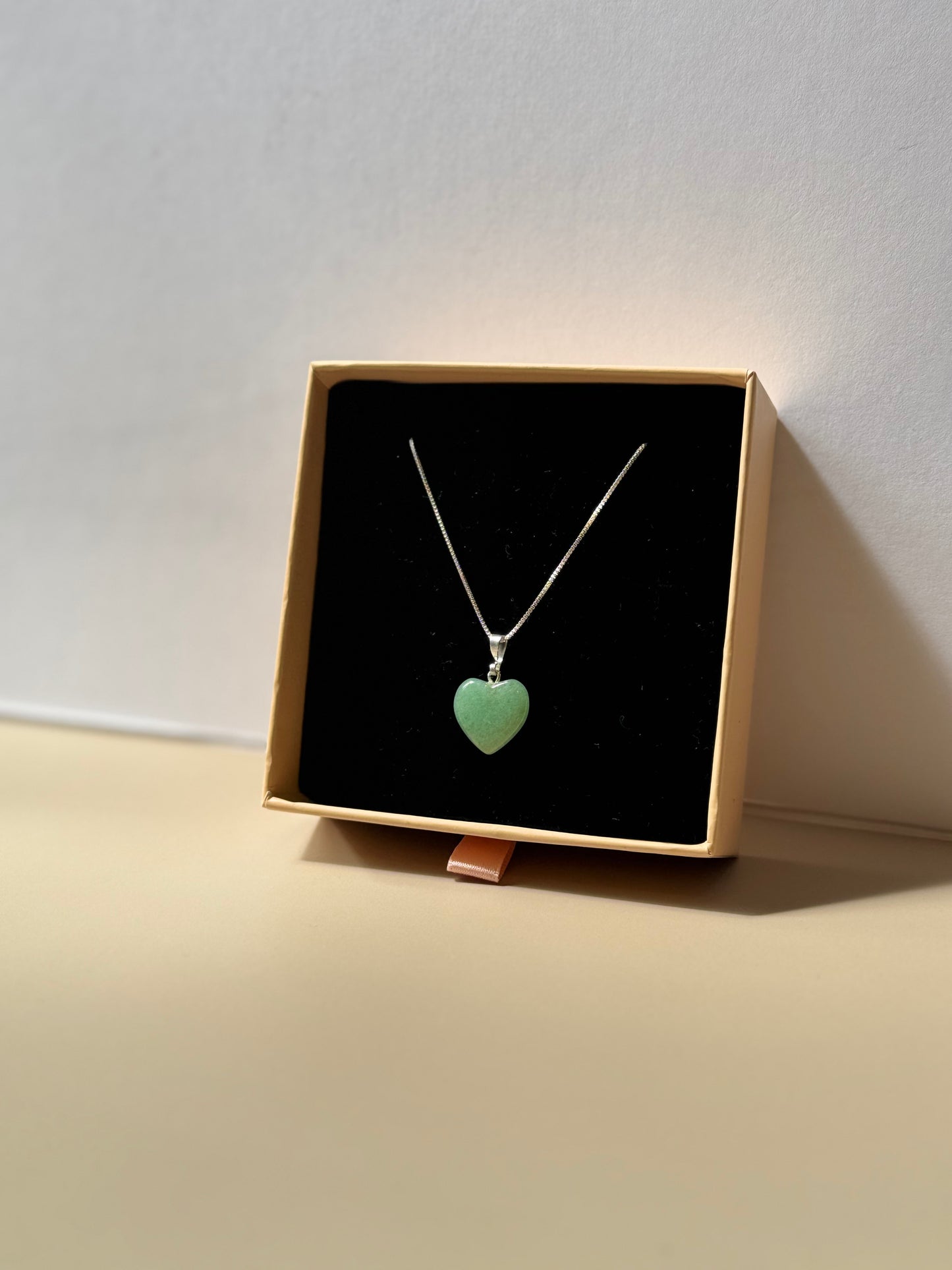Pendentif Cœur en Jade Vert – Chance & Sérénité