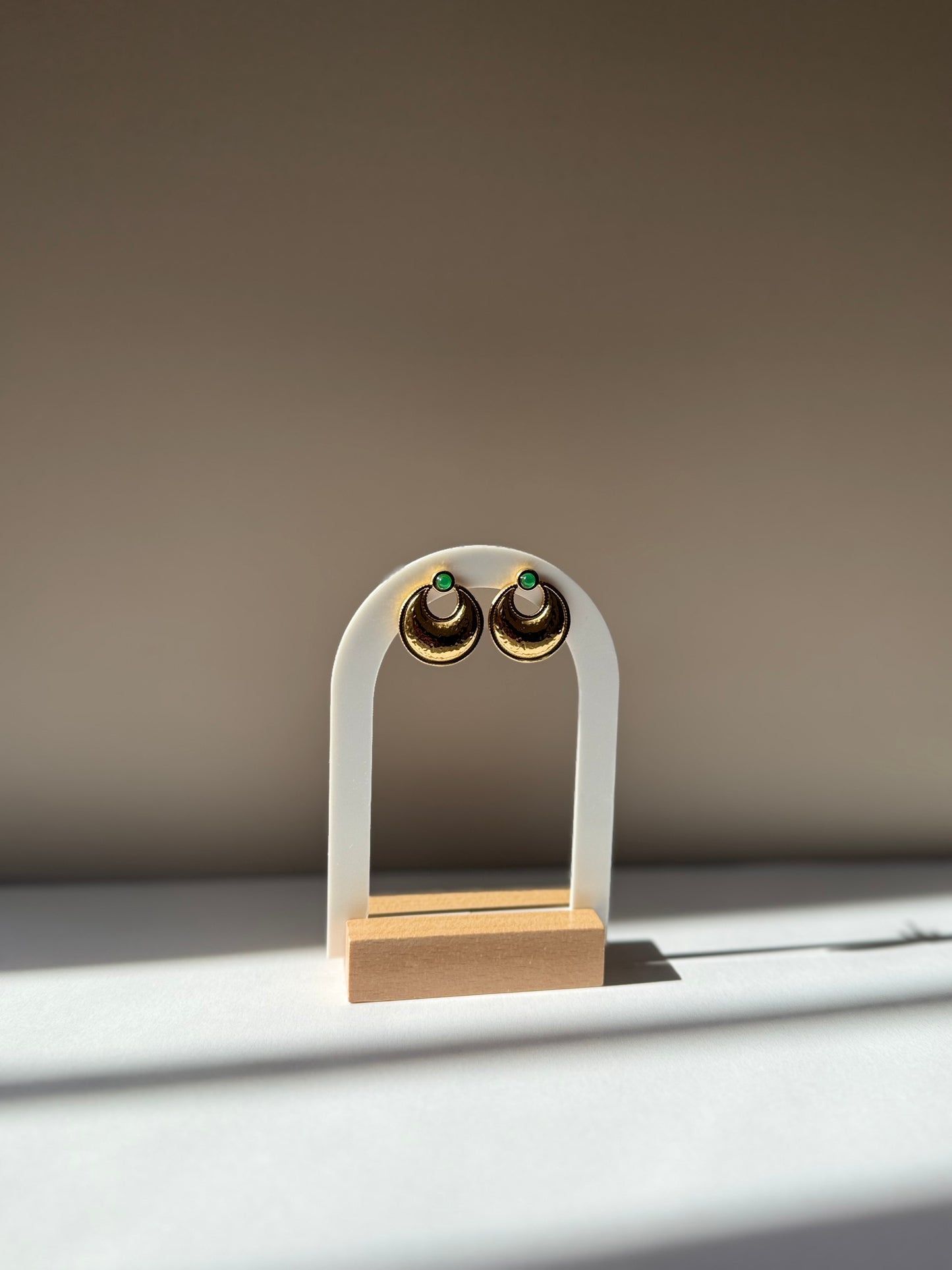 Boucles d'Oreilles Lune d'Émeraude