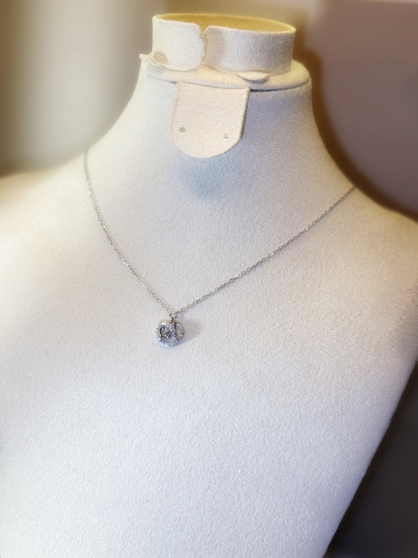 Collier Orbite Éternelle