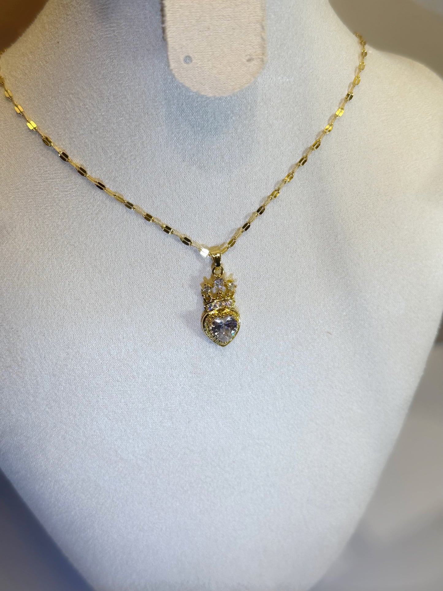 Collier Cœur Couronné