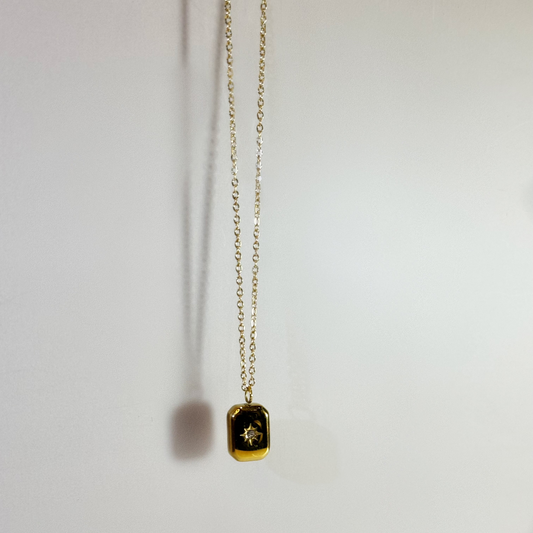 Collier Étoile Dorée