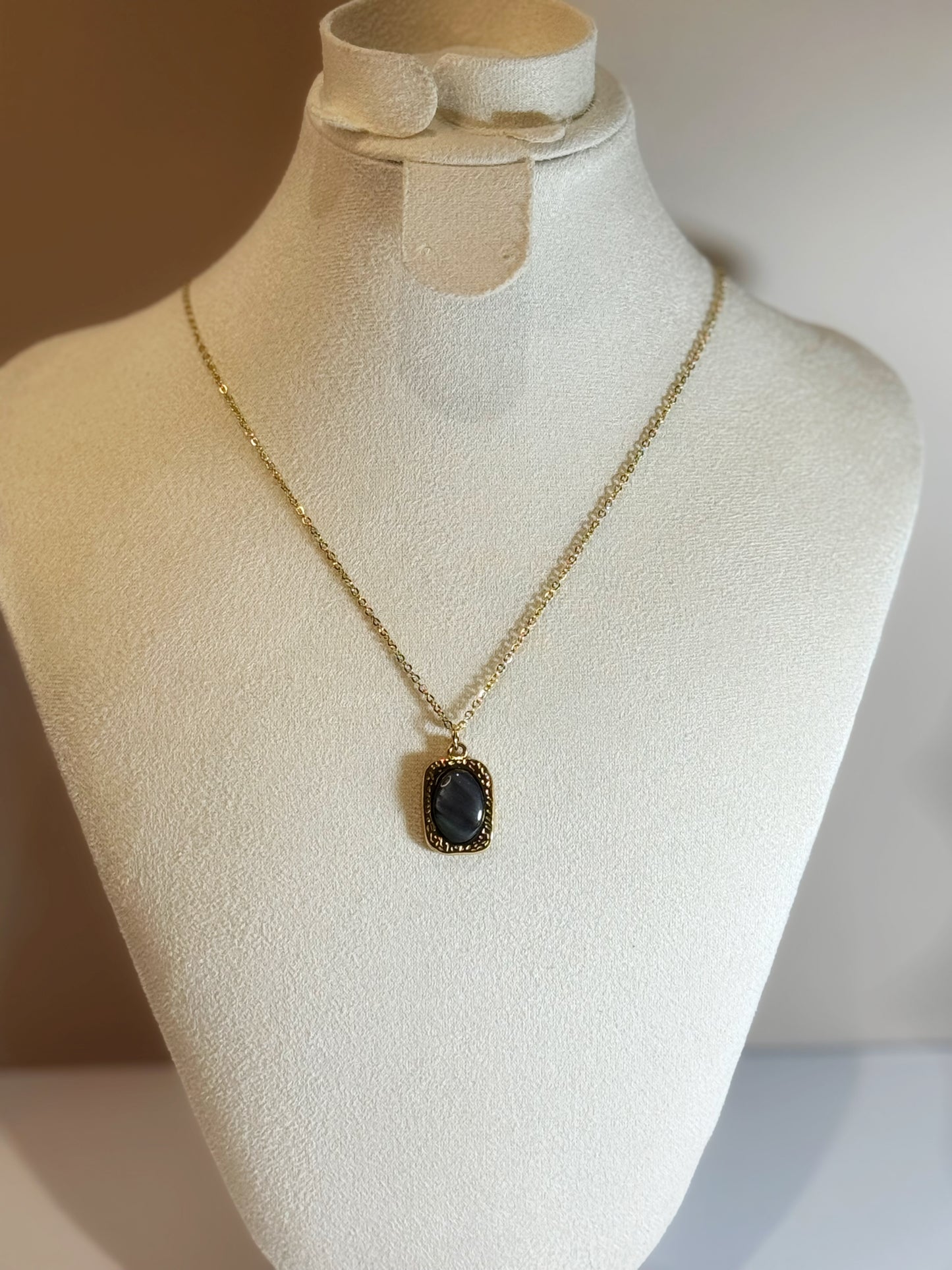 Collier  Noir Antique