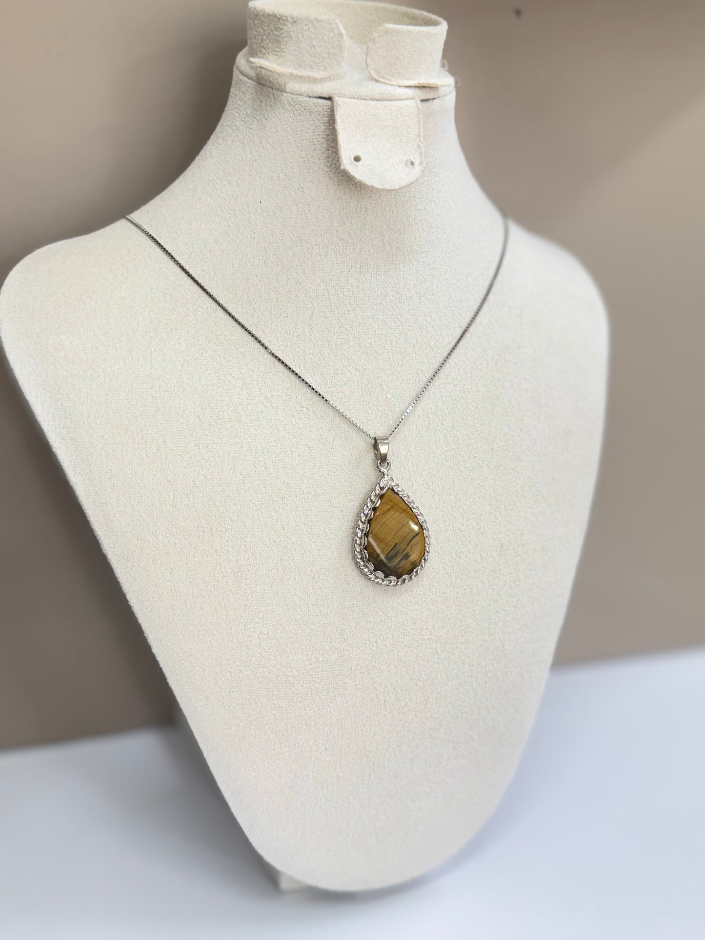 Collier Flamme Solaire (Œil de tigre)