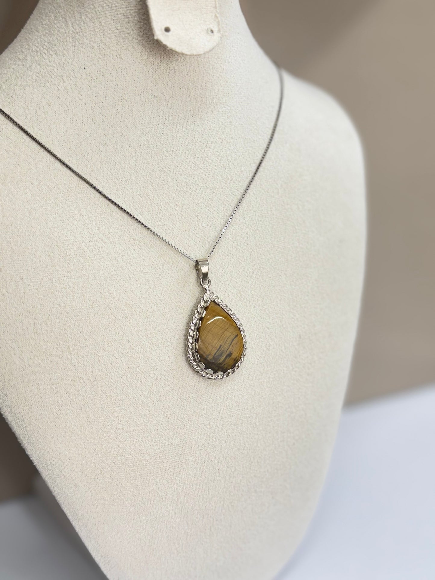 Collier Flamme Solaire (Œil de tigre)