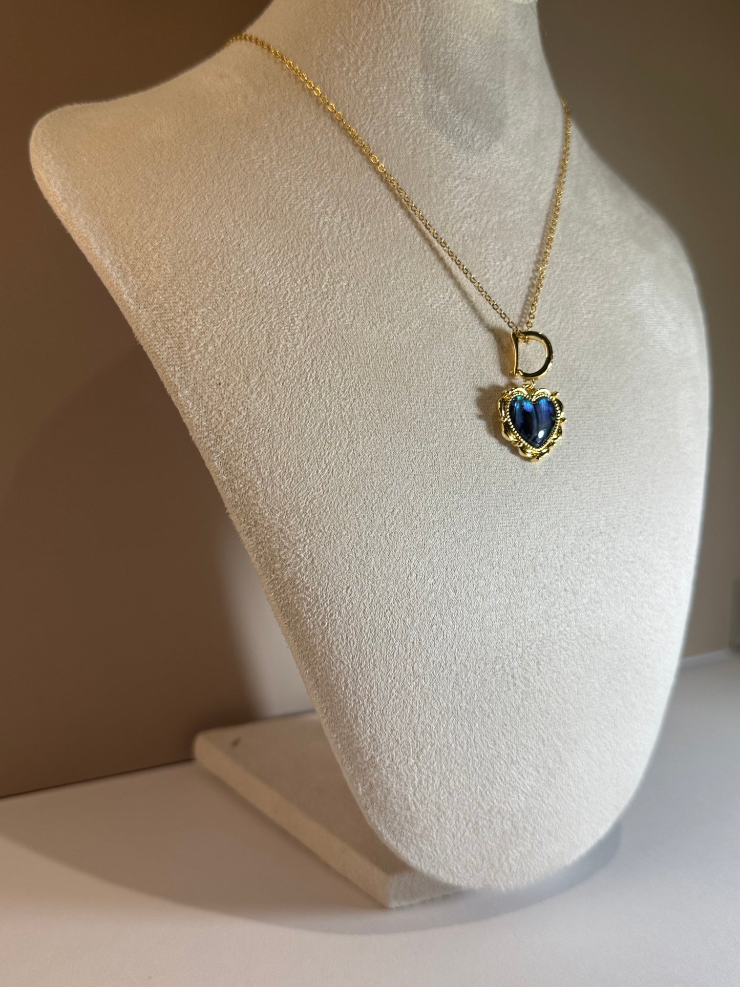 Collier Cœur Bleu Mystique