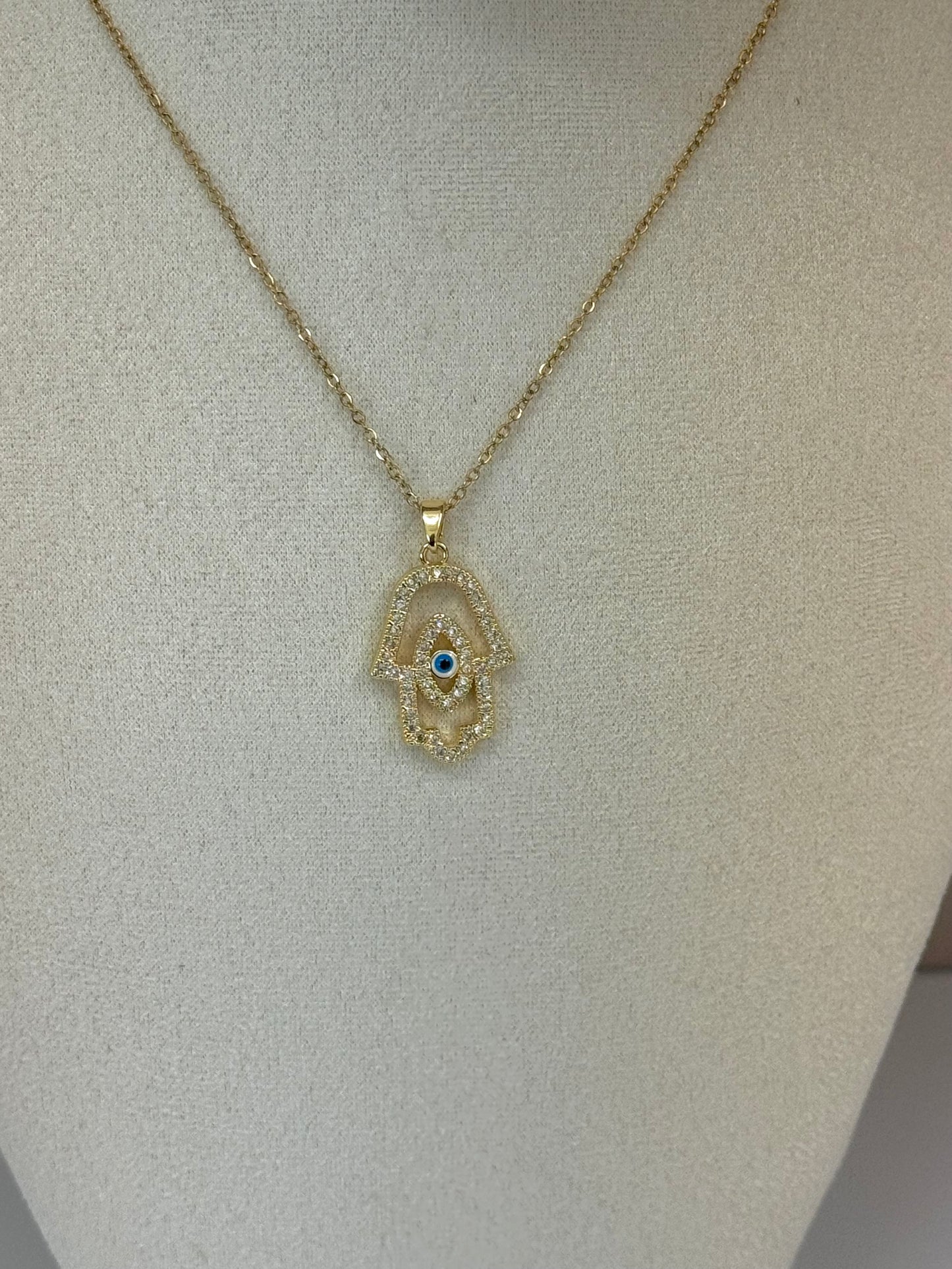 Collier Main Protectrice