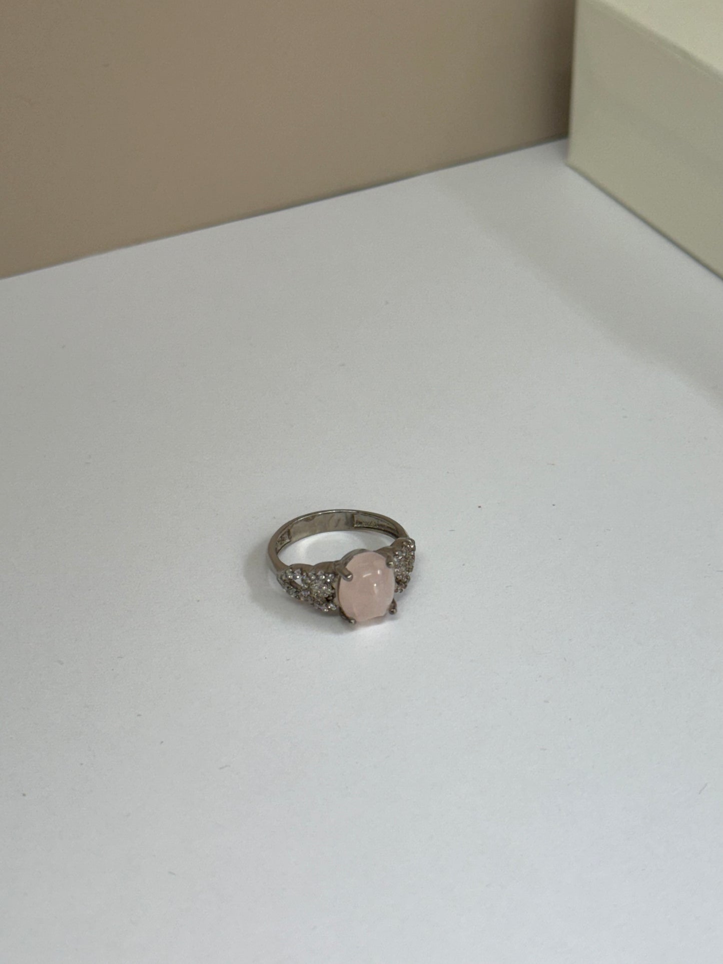 Bague Rose d’Aura (Quartz Rose & Zircons)