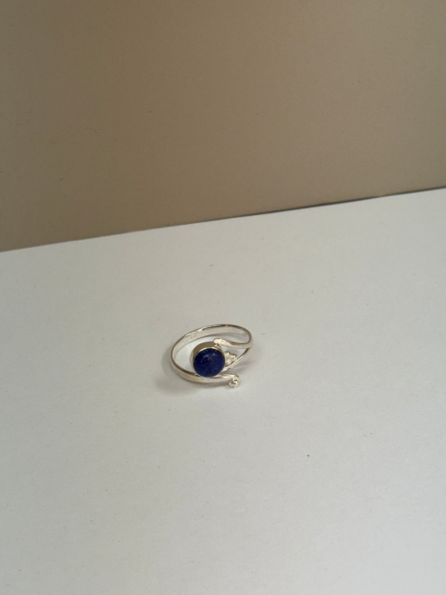 Bague Spirale Solaire en Lapis-Lazuli