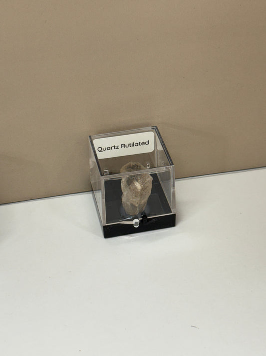 Pierre Quartz Rutile