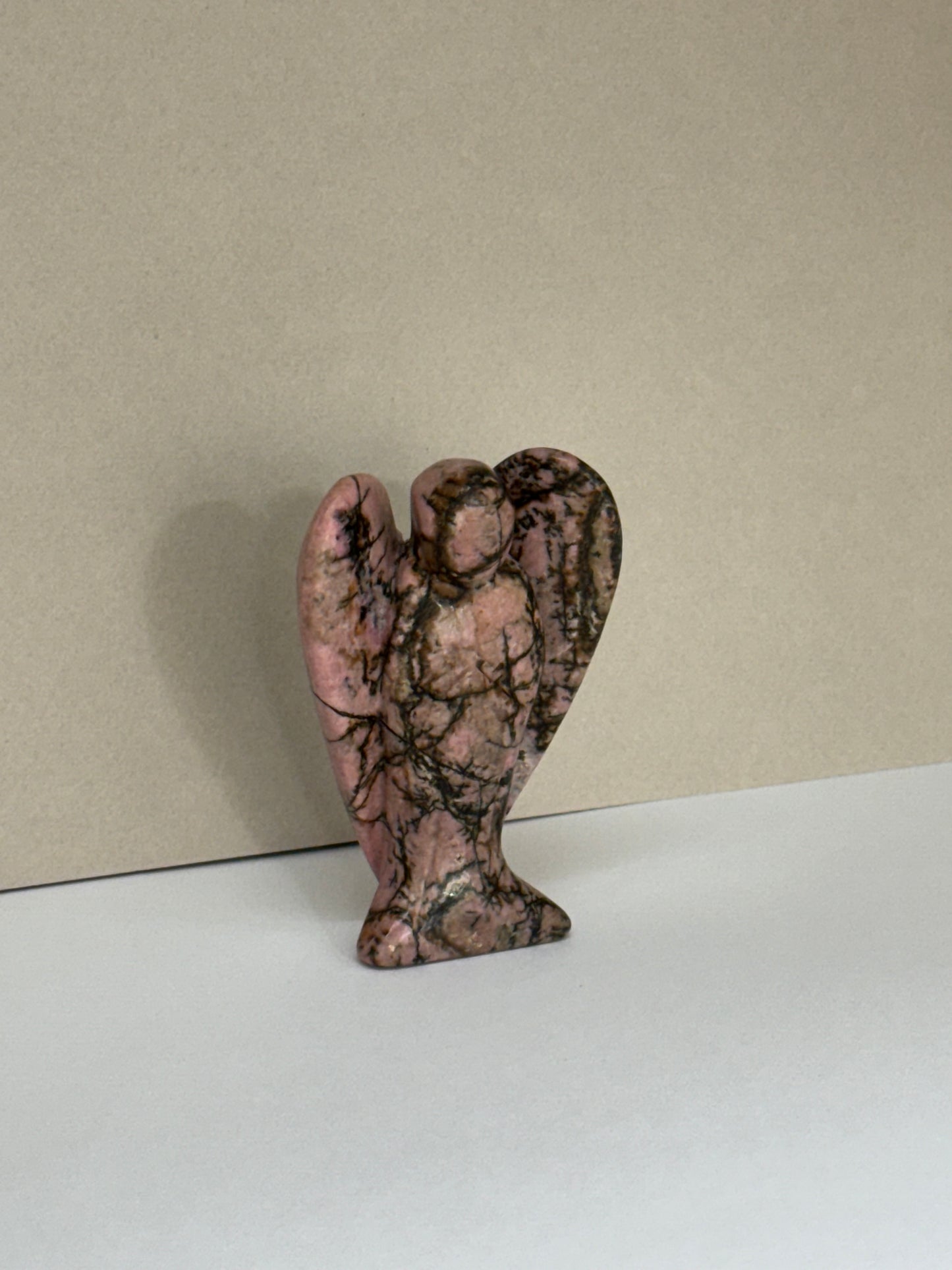 Ange Gardien – Rhodonite Veinée