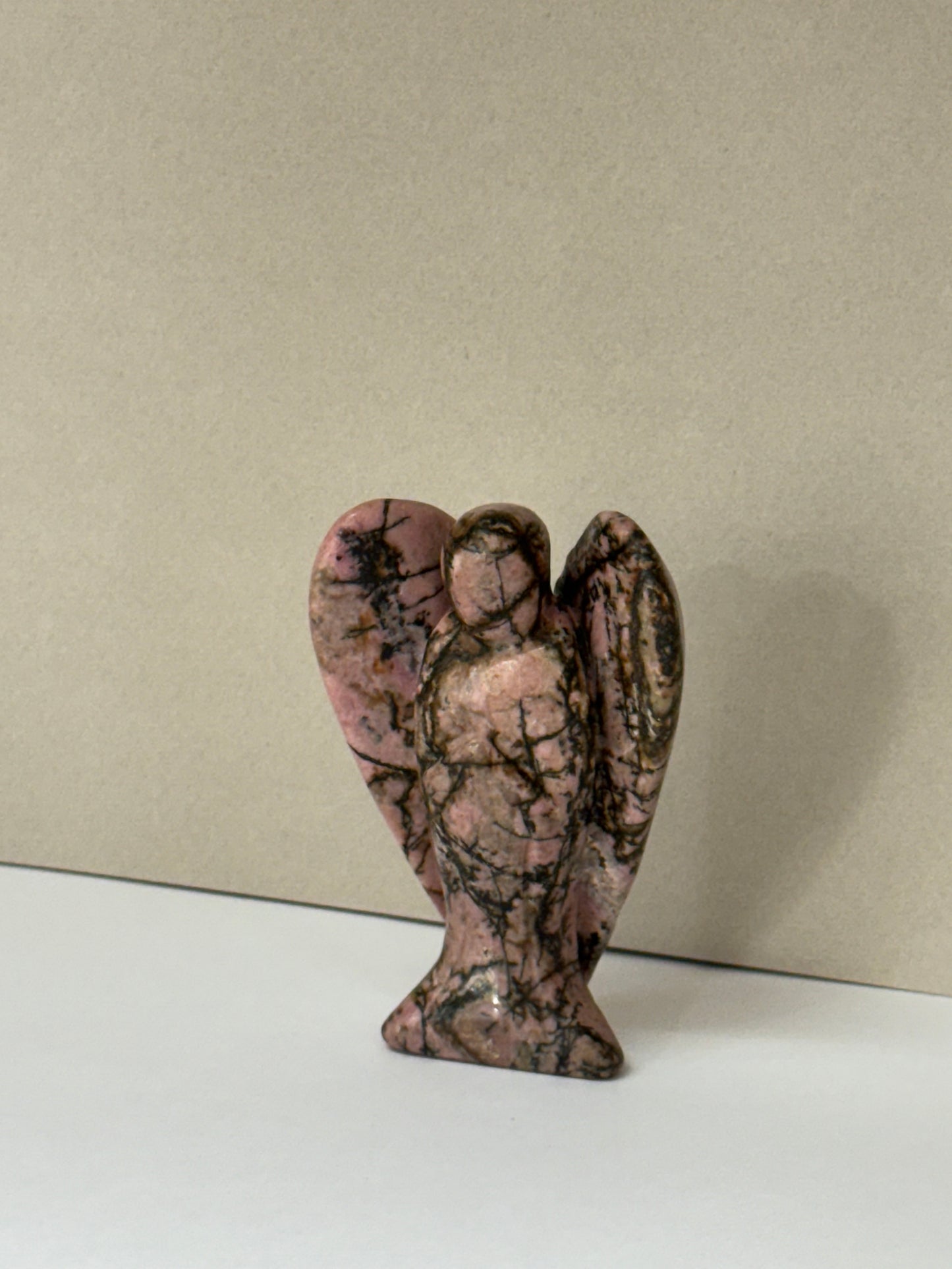 Ange Gardien – Rhodonite Veinée