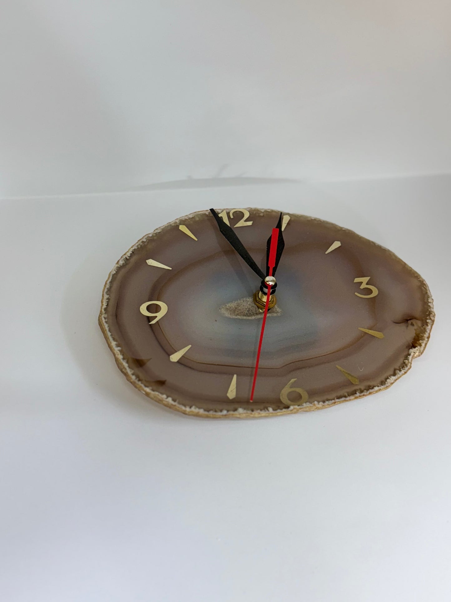 Horloge murale en agate beige