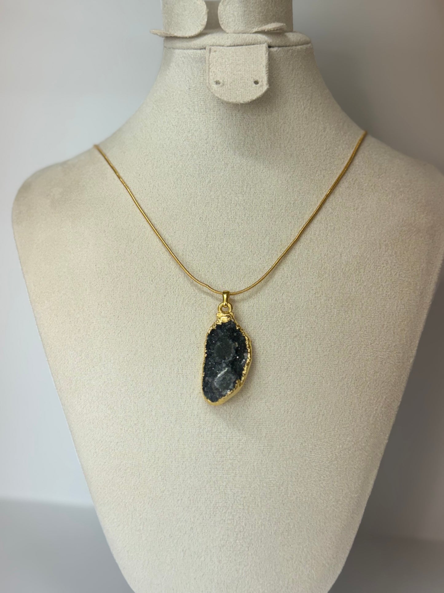 Collier Cercle Souterrain