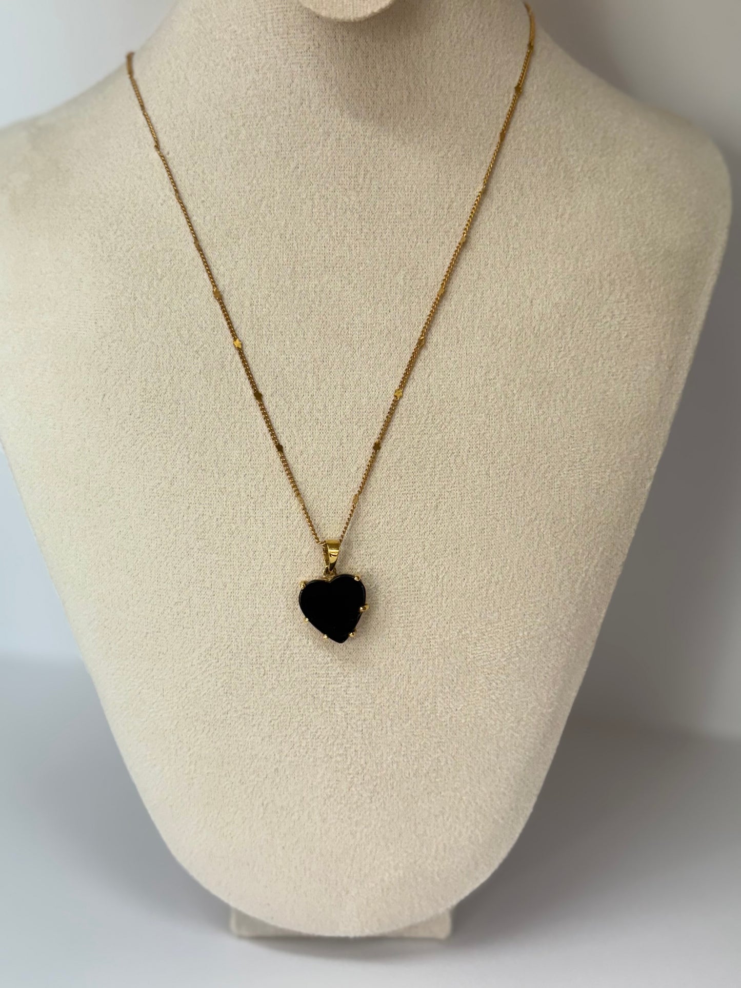 Collier Cœur Sombre