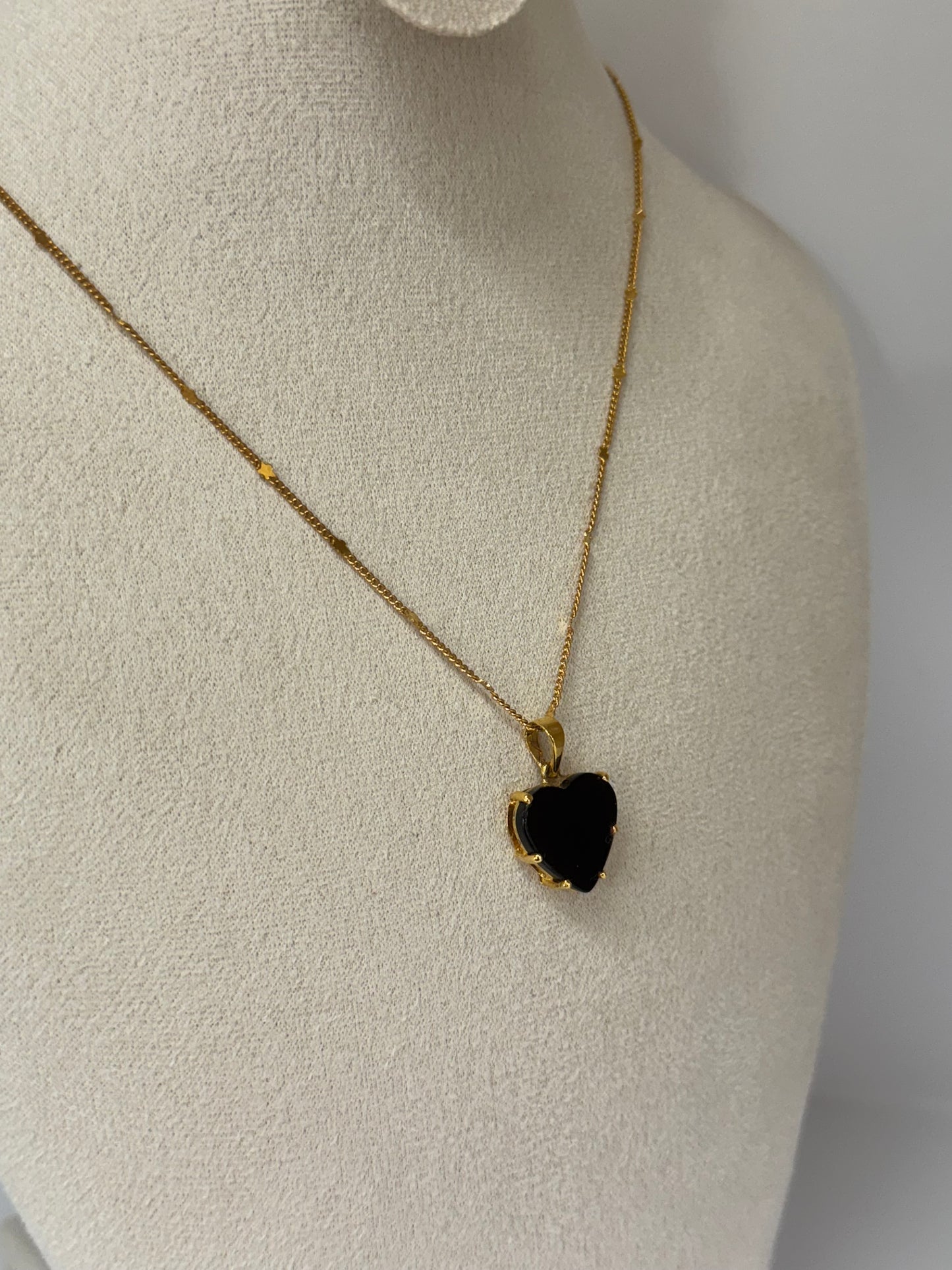 Collier Cœur Sombre
