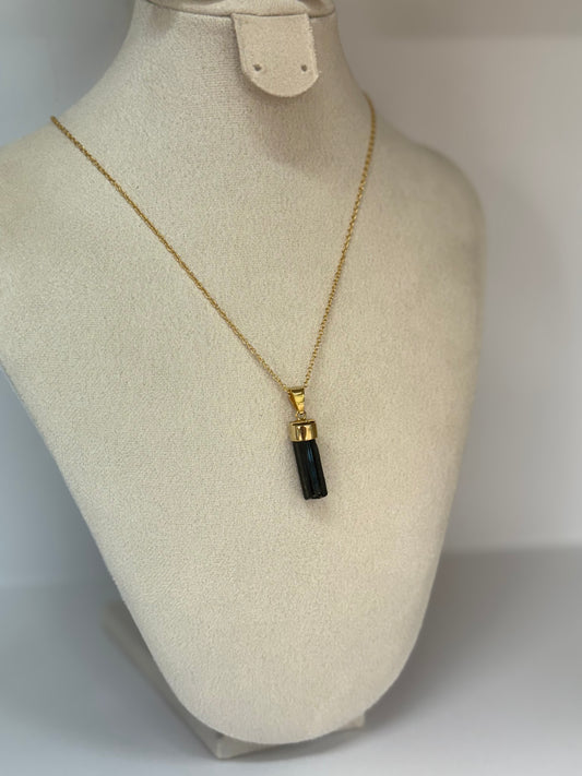 Collier Bouclier d’Ombre
