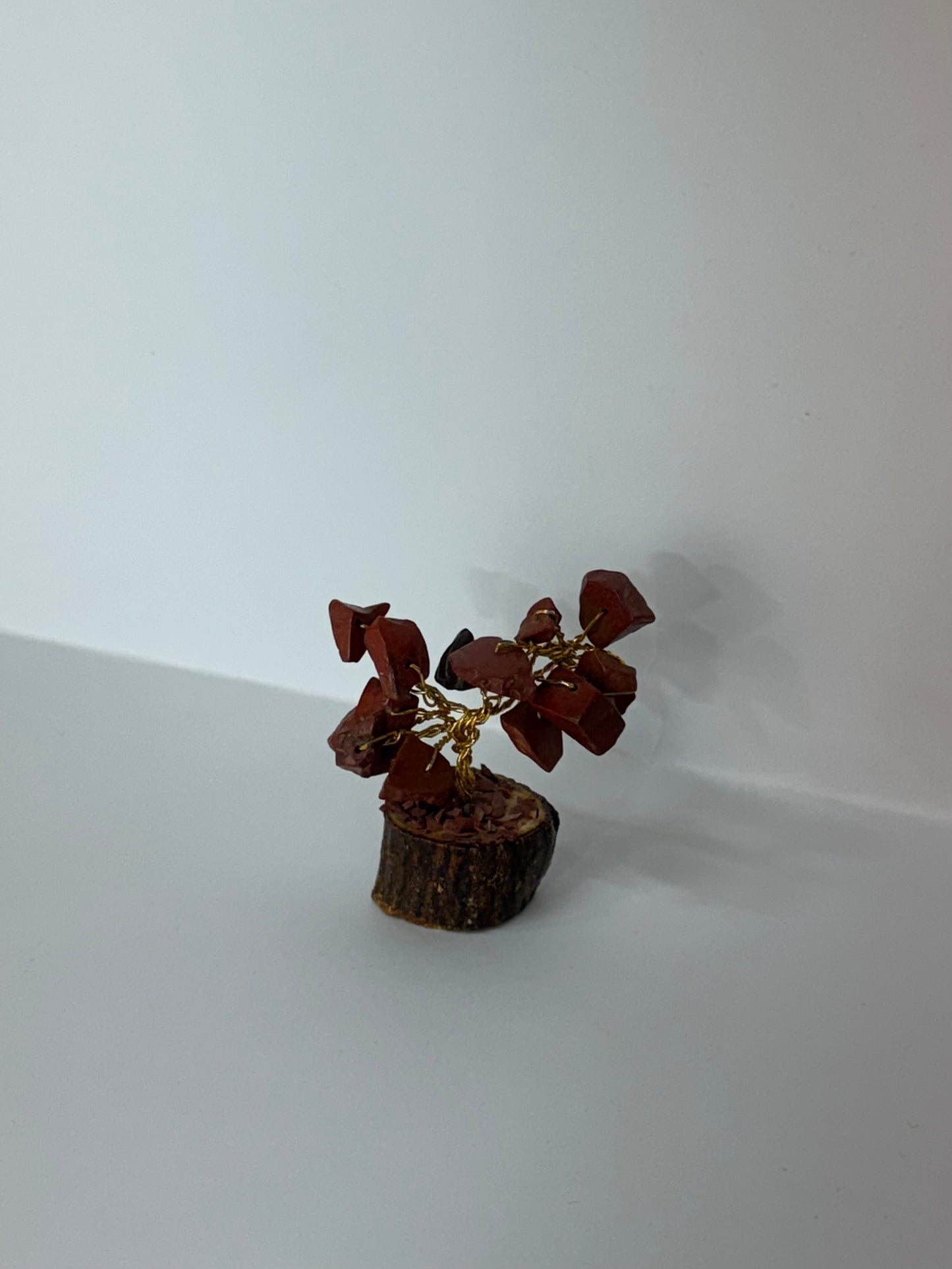 Arbre de Vie en Jaspe Rouge – Force et Stabilité