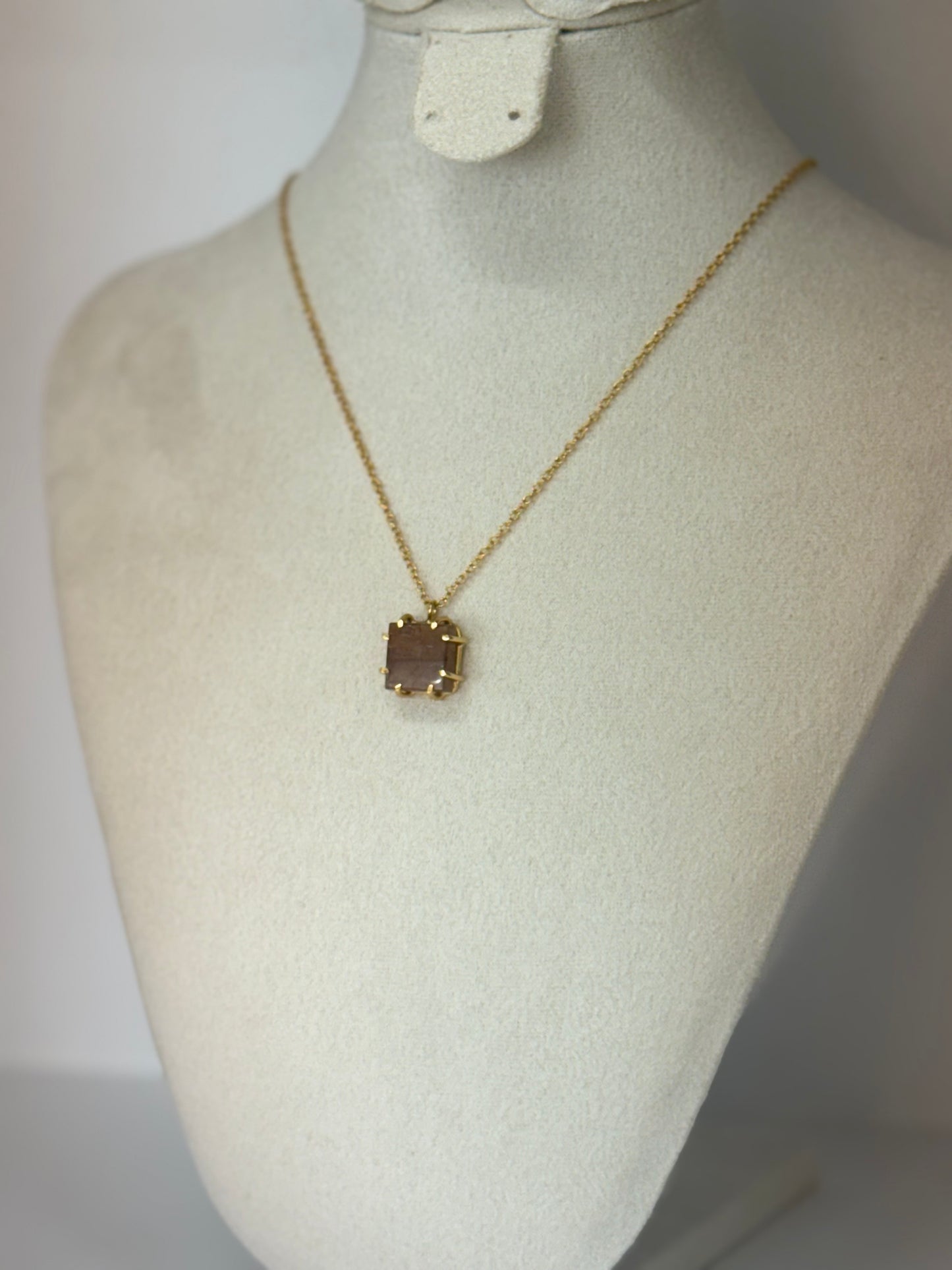 Collier Carré d’Étoiles