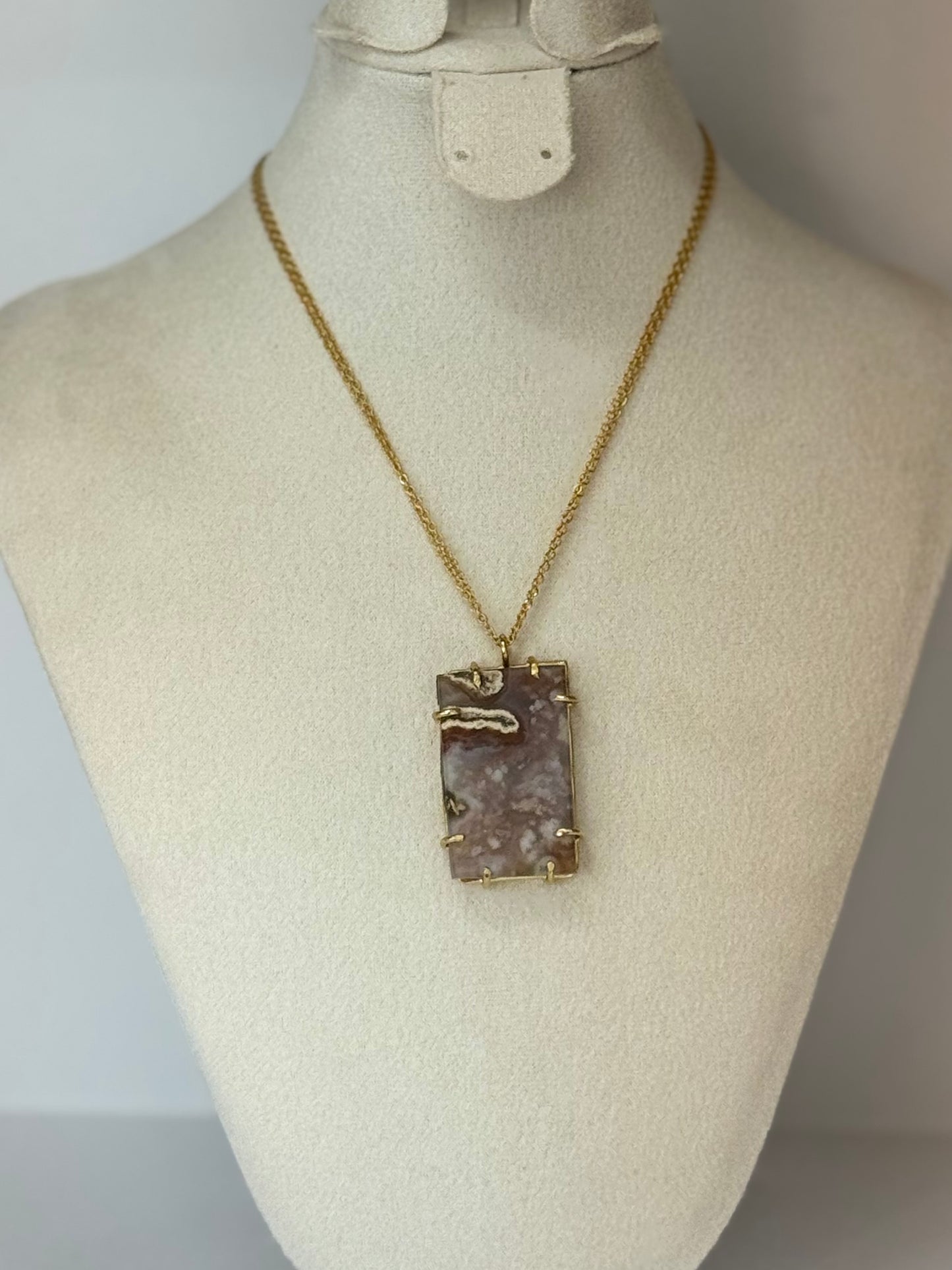 Collier Terre Antique