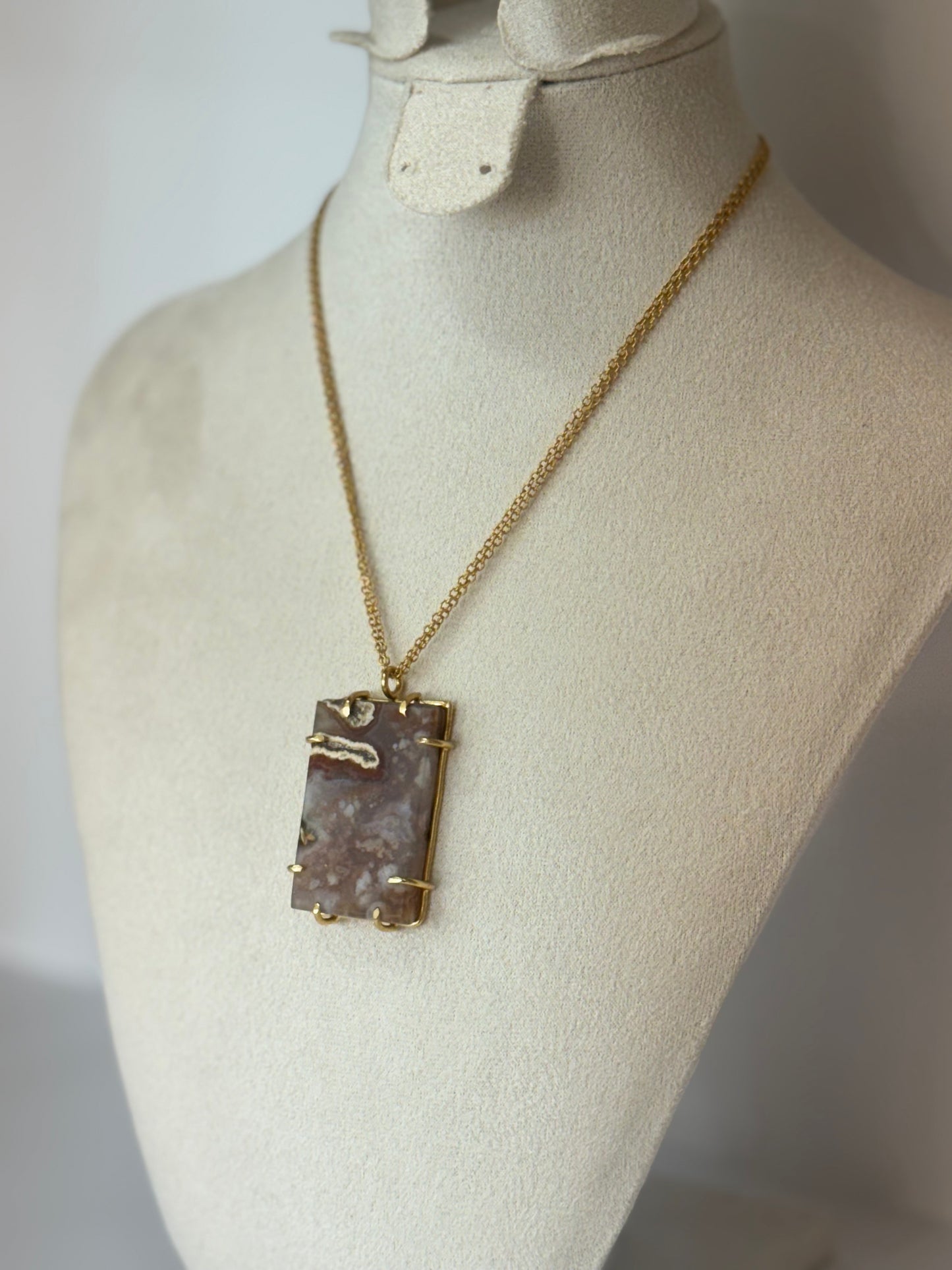 Collier Terre Antique
