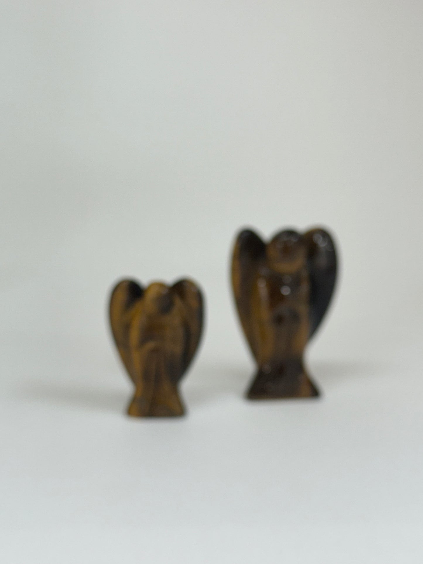 Ange en Œil de Tigre – Figurine en pierre naturelle