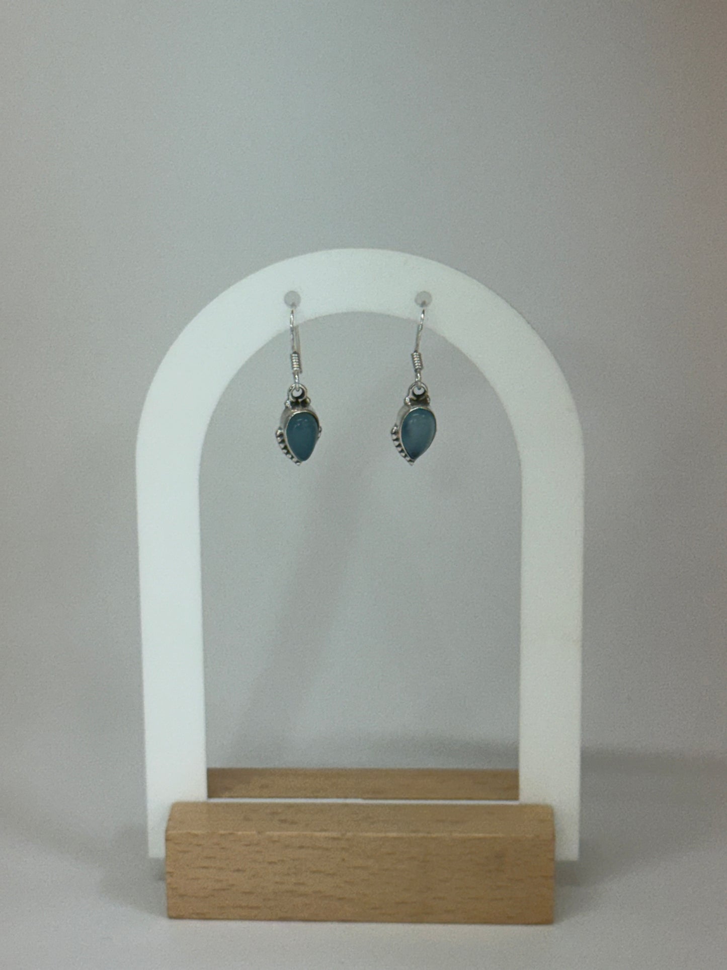 Boucles d’oreilles Calcédoine bleue